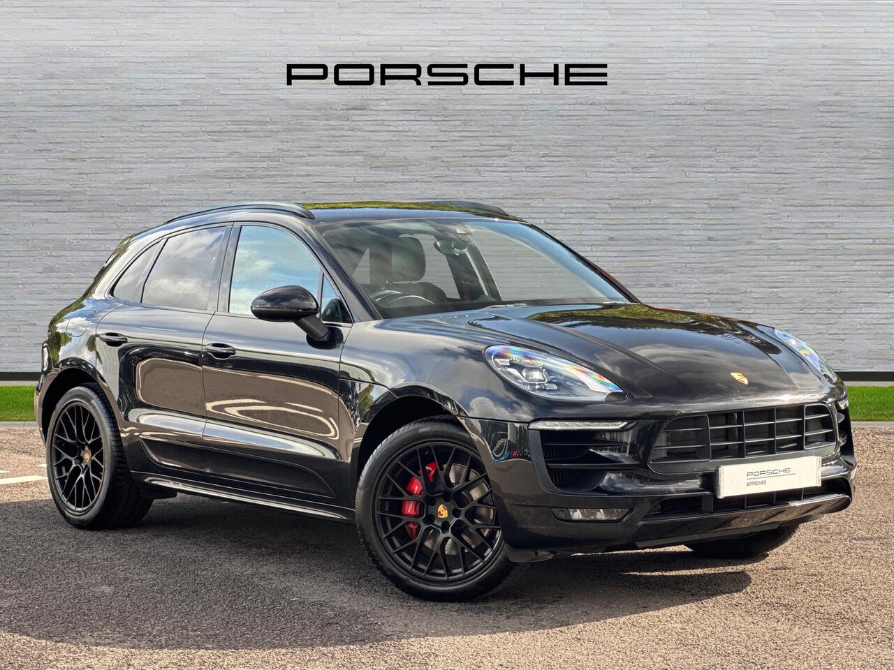 Main listing image - Porsche Macan