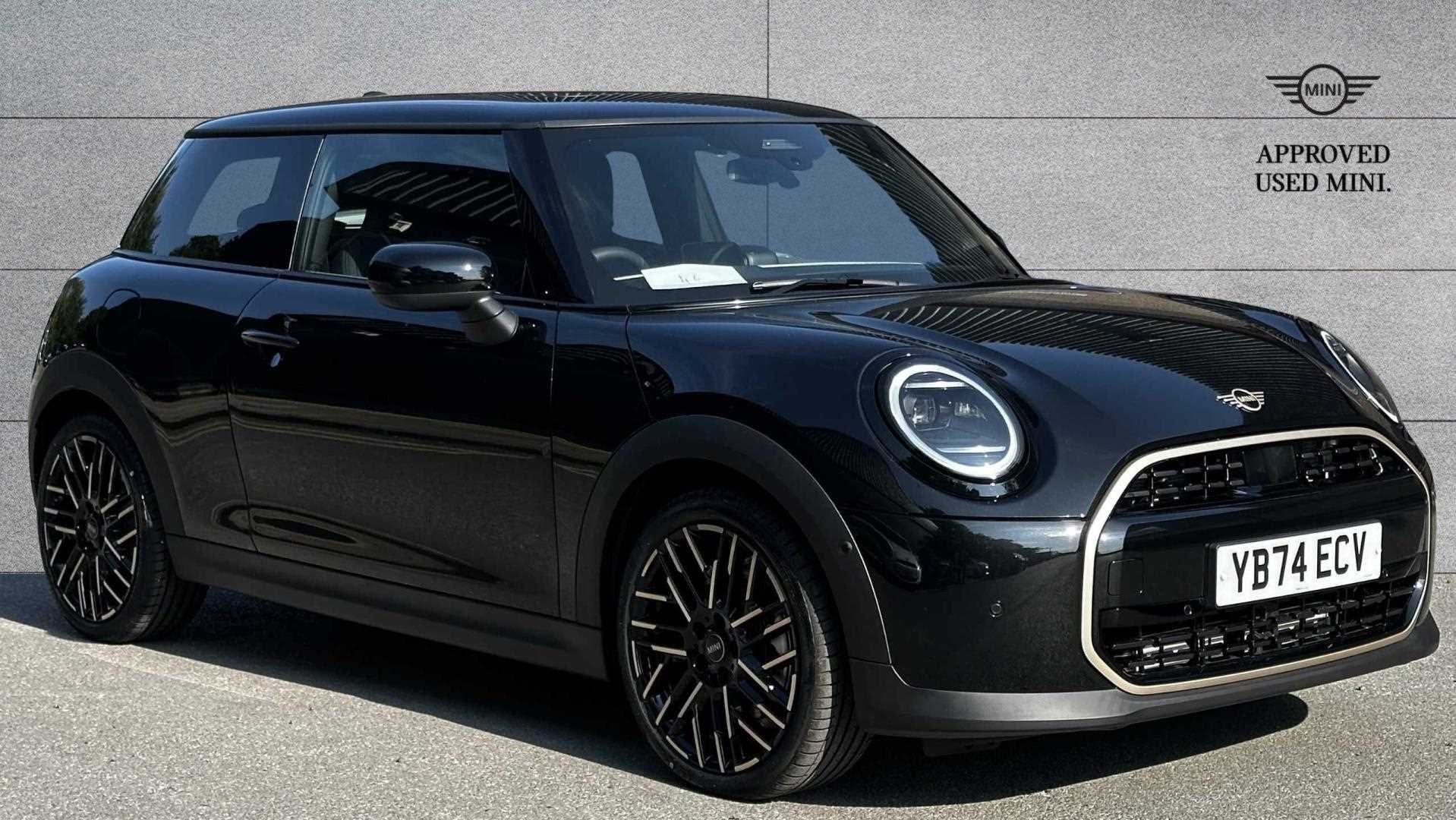 Main listing image - MINI Hatchback
