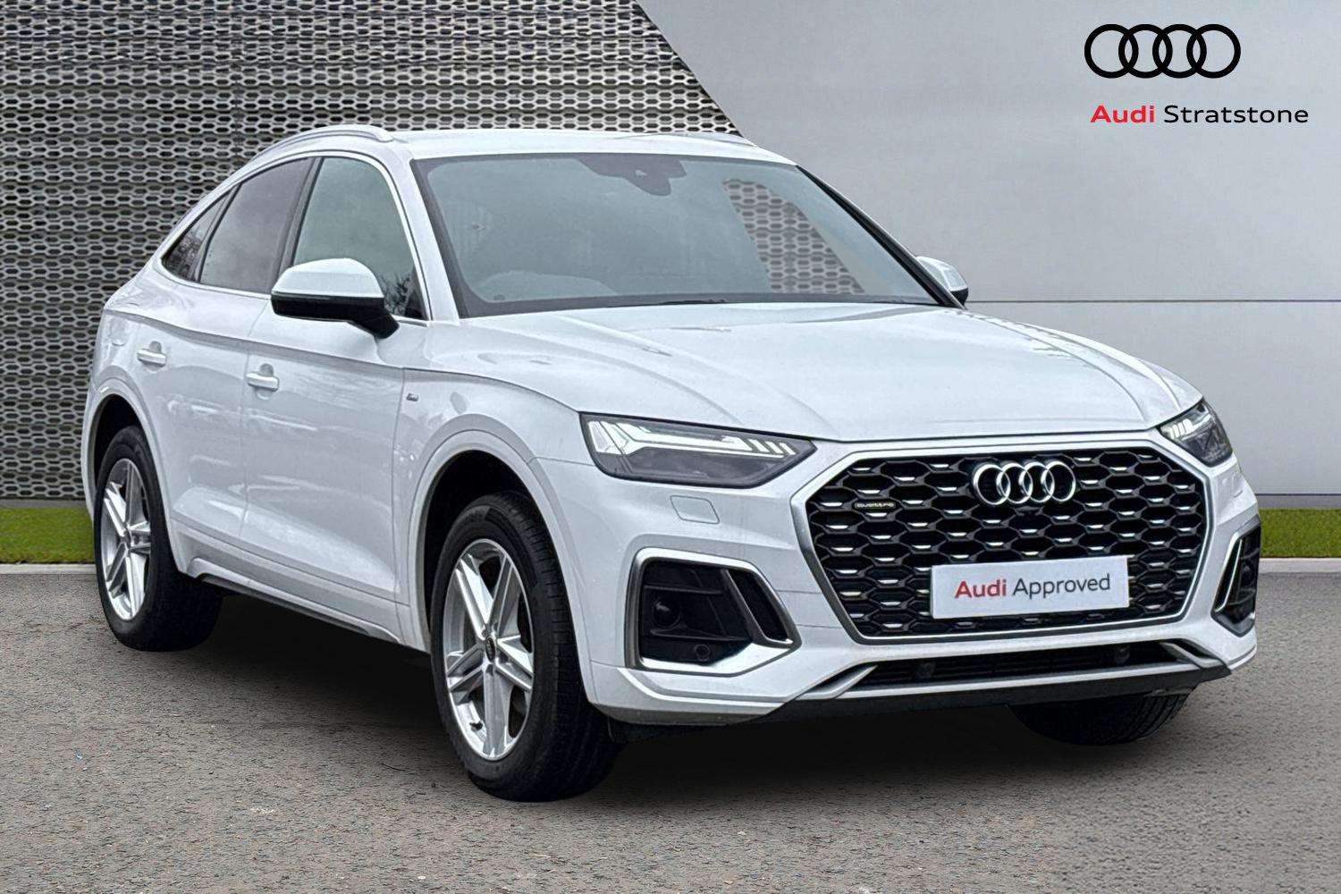 Main listing image - Audi Q5 Sportback