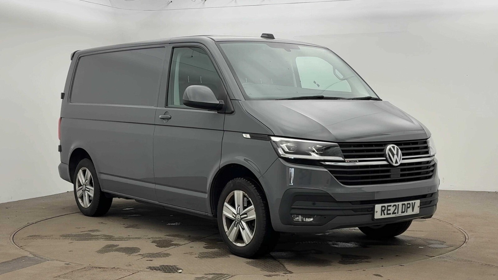 Main listing image - Volkswagen Transporter