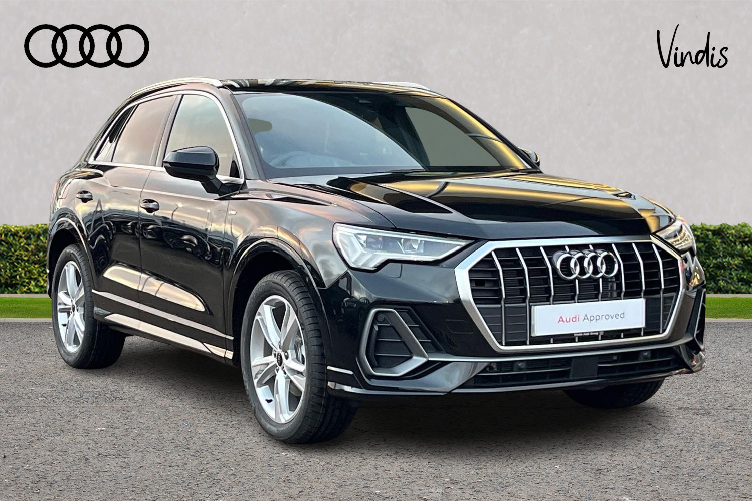 Main listing image - Audi Q3