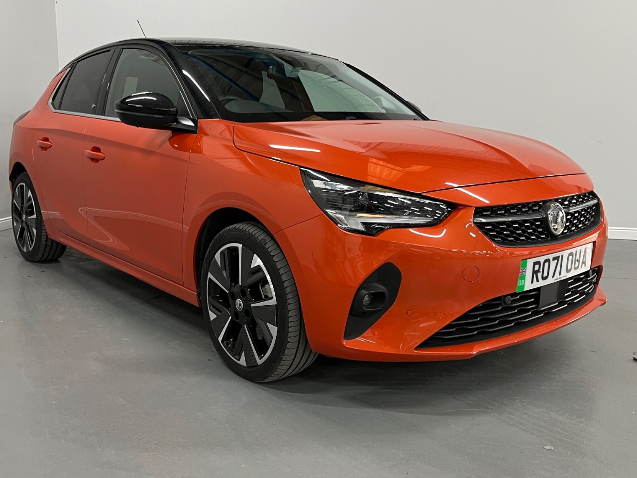 Main listing image - Vauxhall Corsa e