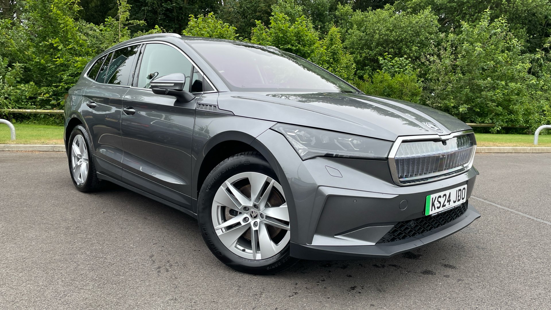 Main listing image - Skoda Enyaq