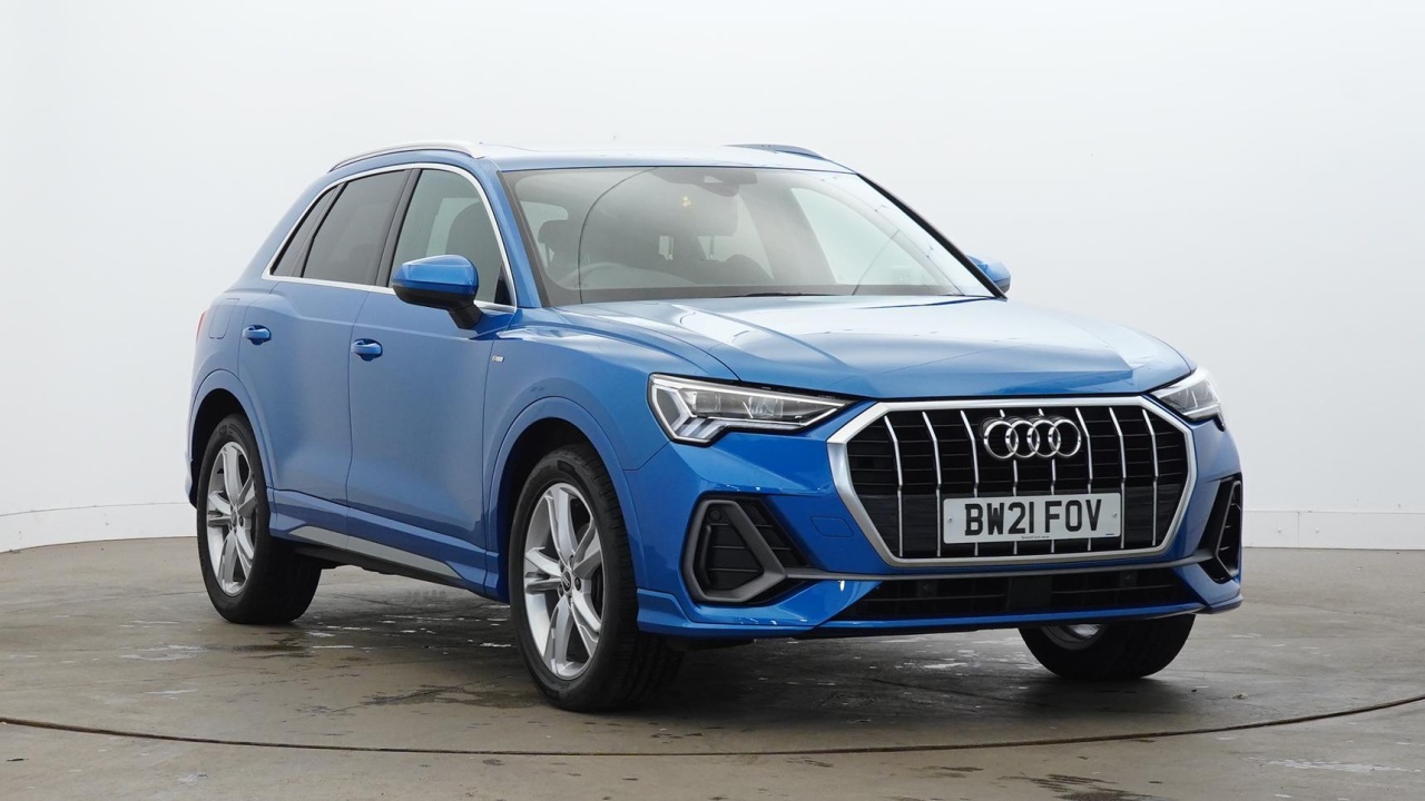 Main listing image - Audi Q3