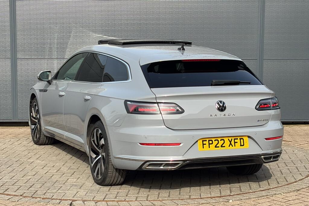 Main listing image - Volkswagen Arteon Shooting Brake