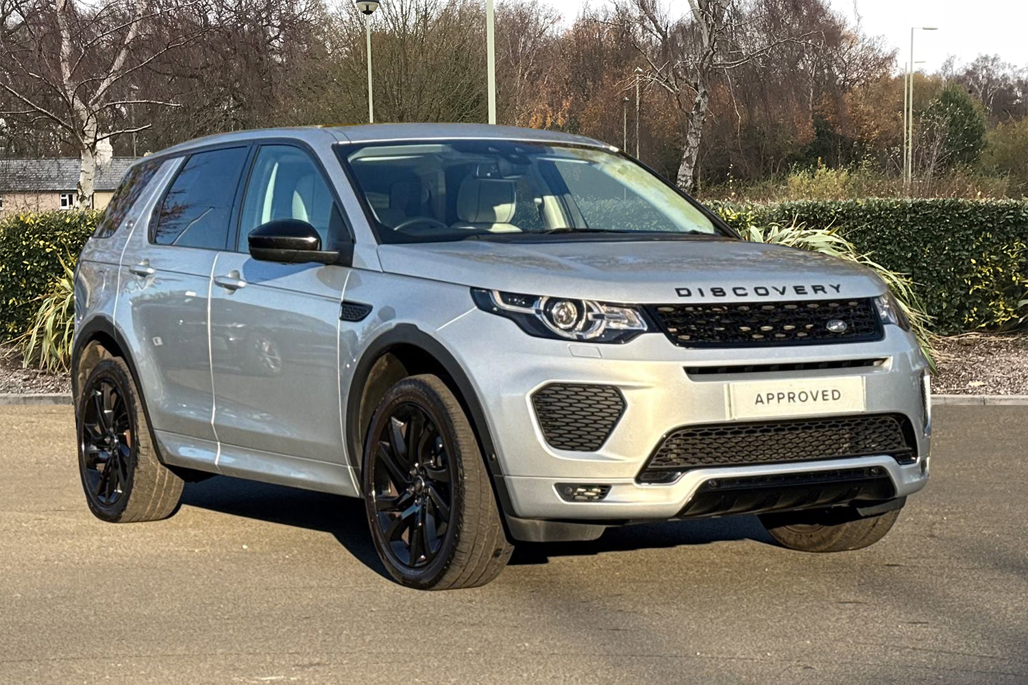 Main listing image - Land Rover Discovery Sport
