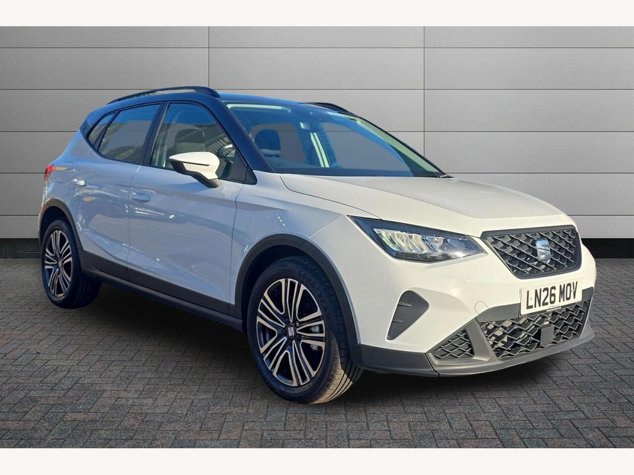 Main listing image - SEAT Arona