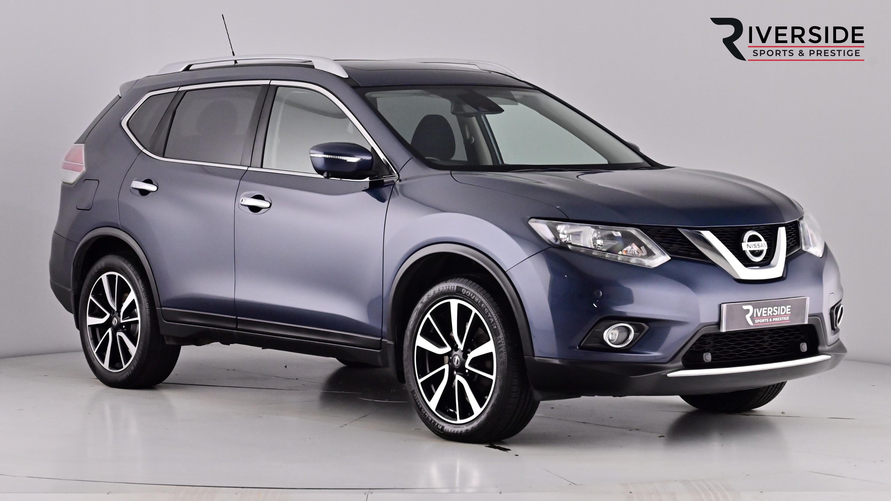 Main listing image - Nissan X-Trail