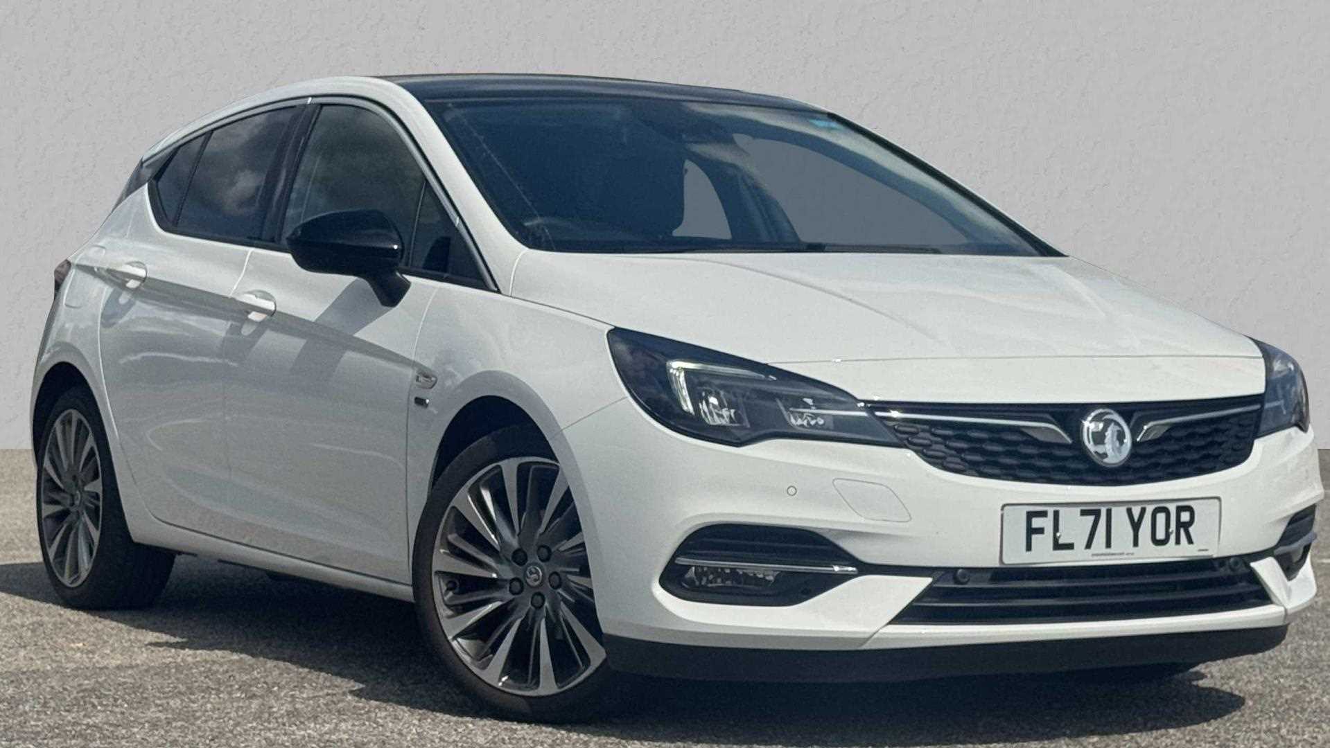 Main listing image - Vauxhall Astra