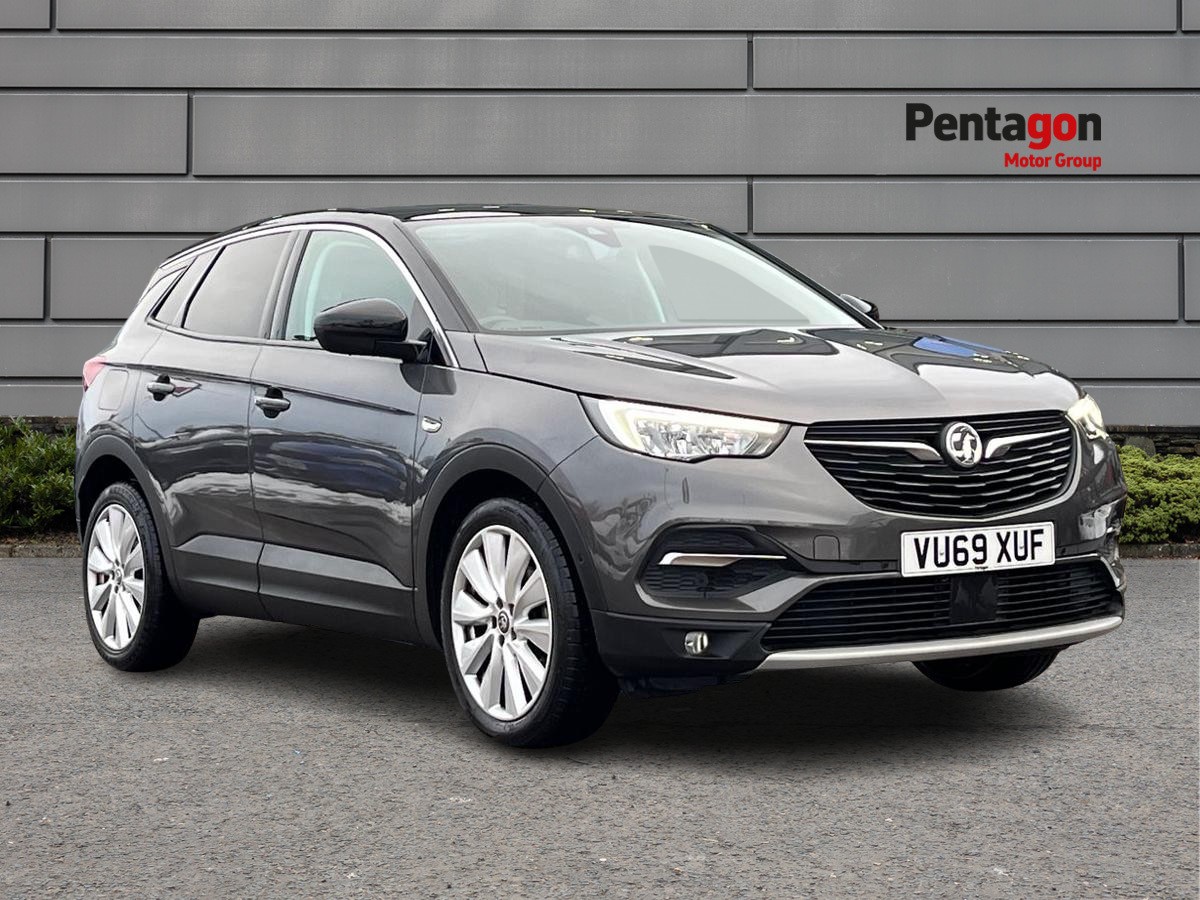 Main listing image - Vauxhall Grandland X