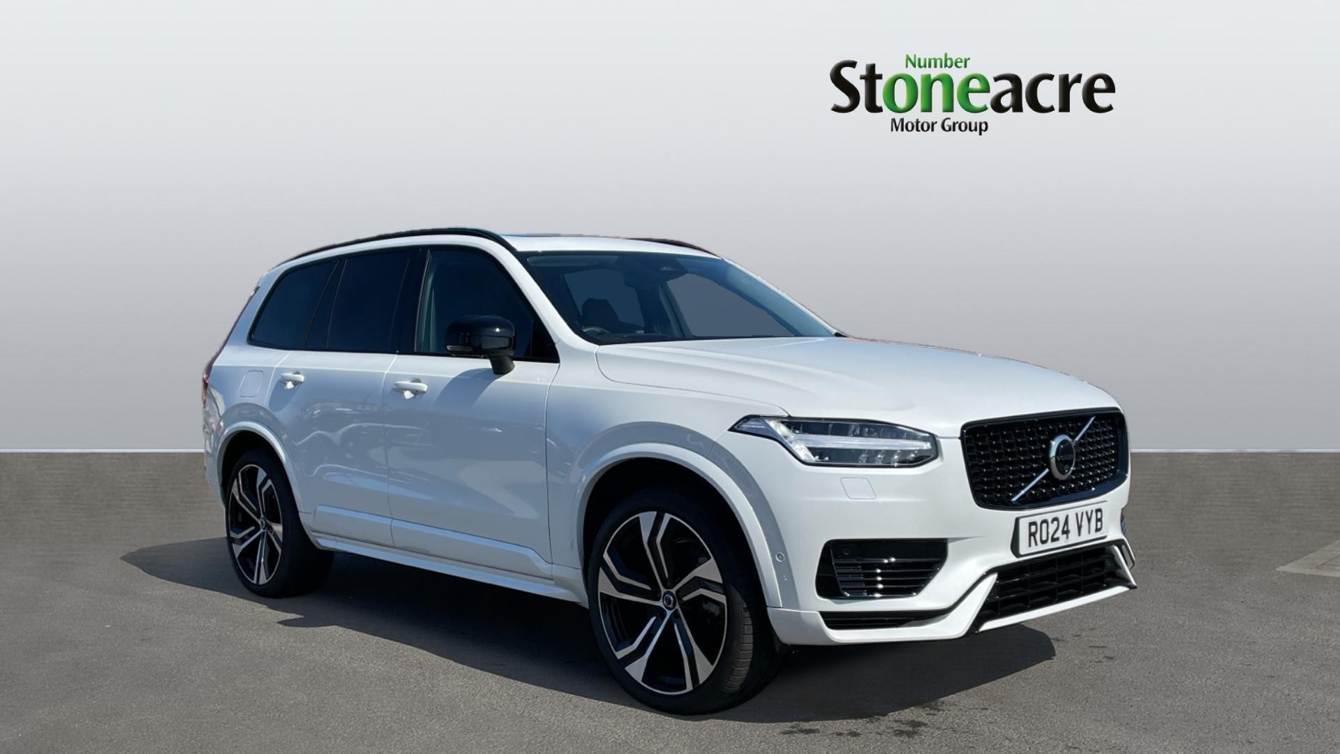 Main listing image - Volvo XC90