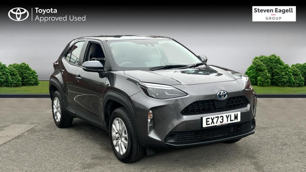 Main listing image - Toyota Yaris Cross