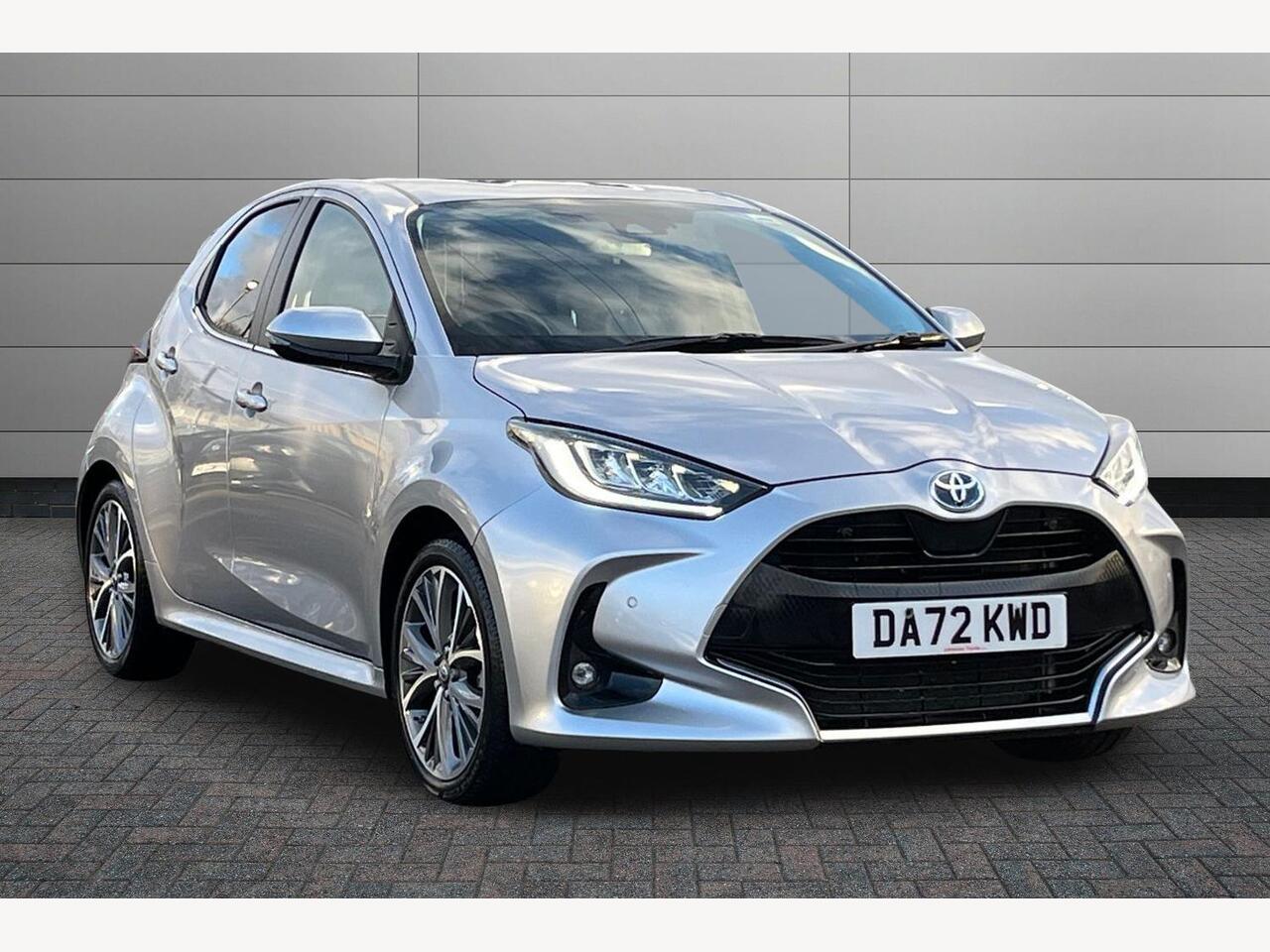 Main listing image - Toyota Yaris