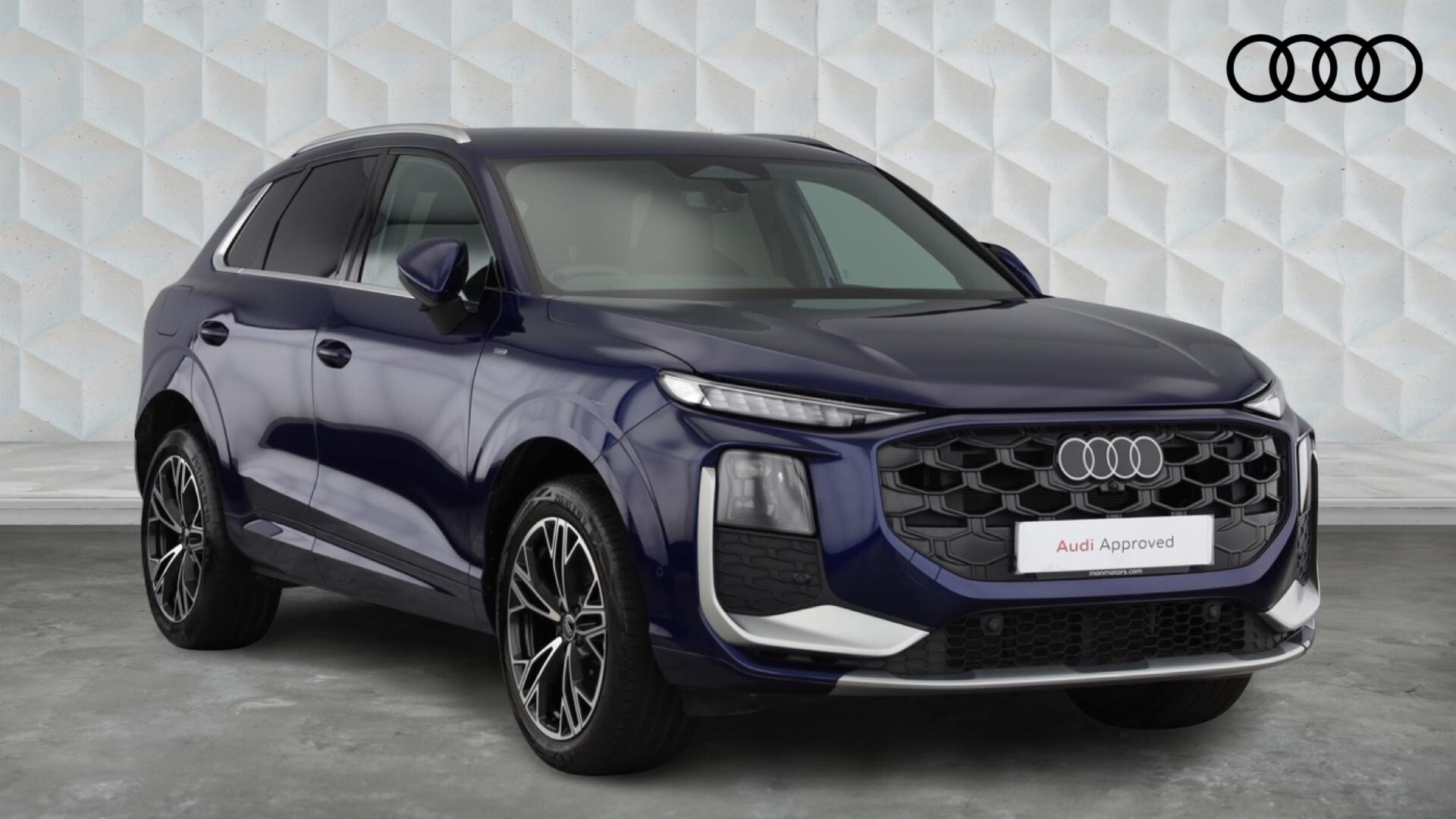 Main listing image - Audi Q3