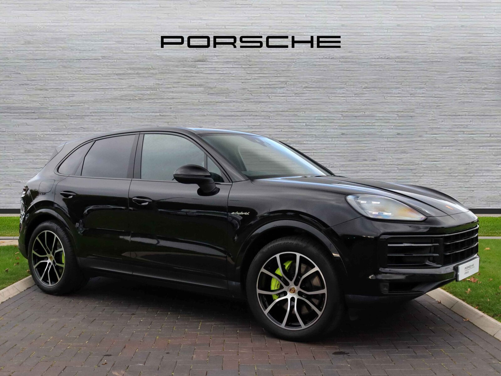 Main listing image - Porsche Cayenne