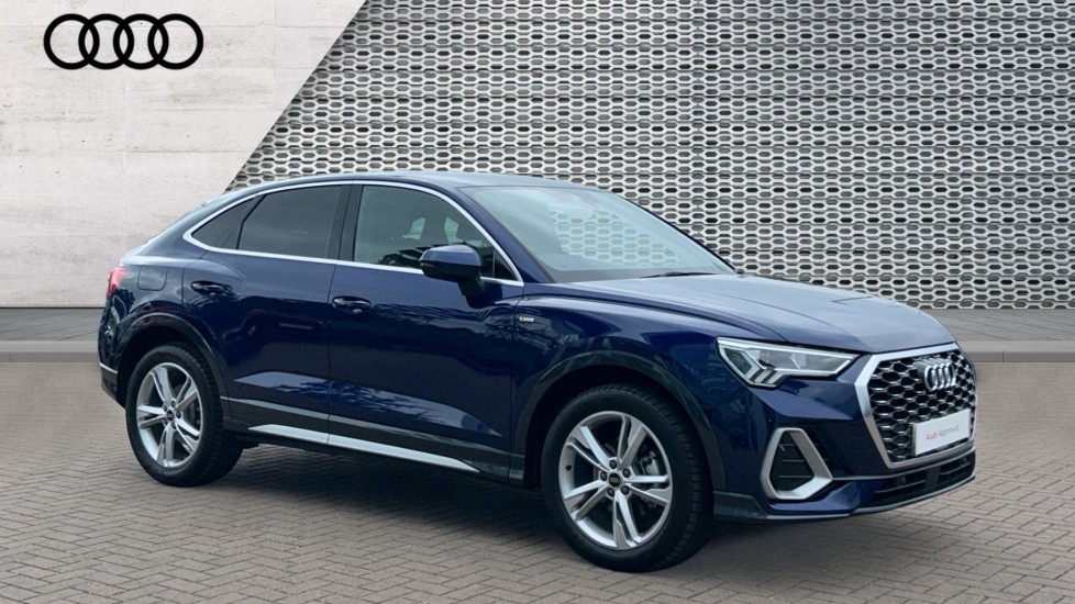 Main listing image - Audi Q3