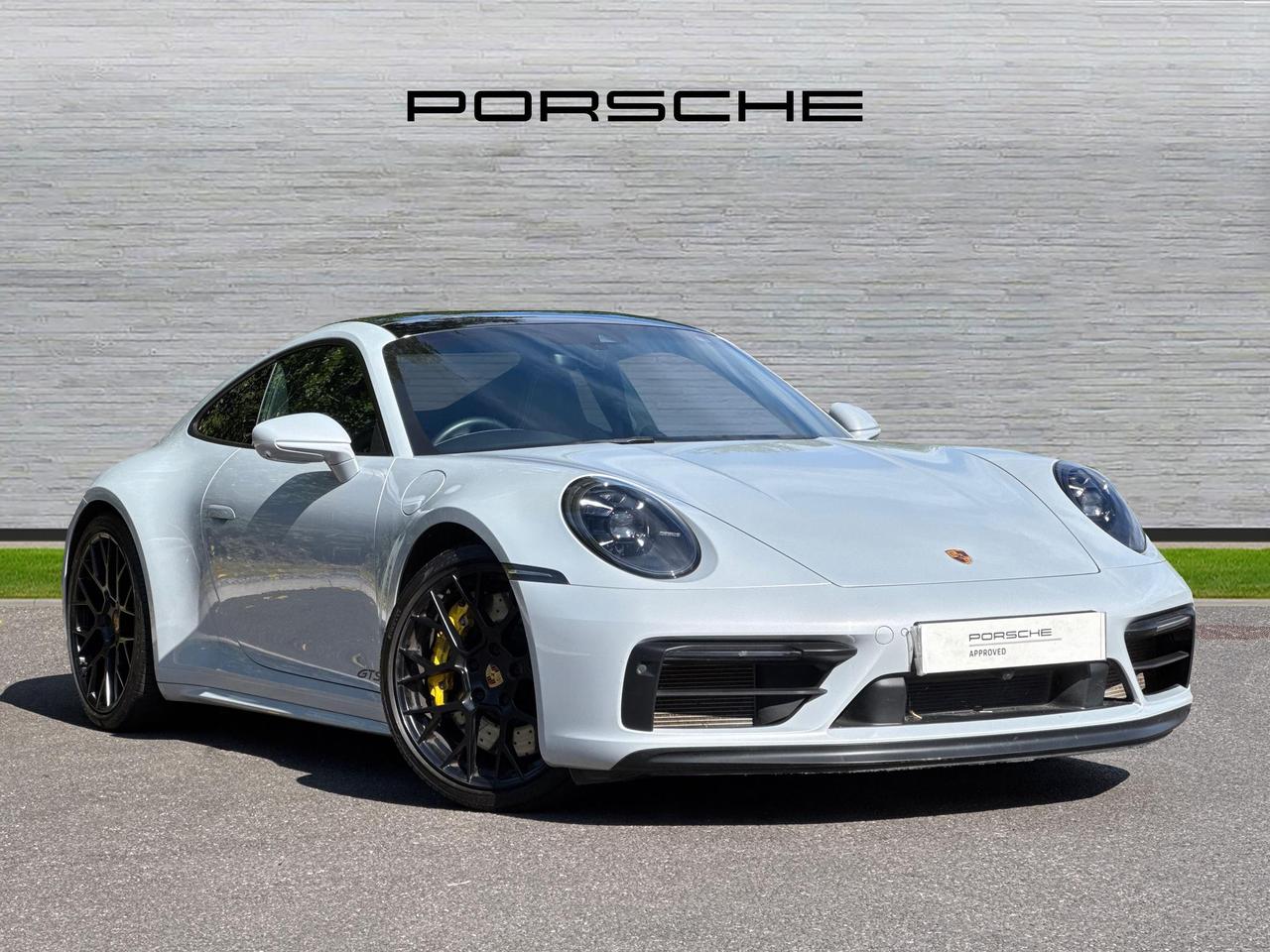 Main listing image - Porsche 911