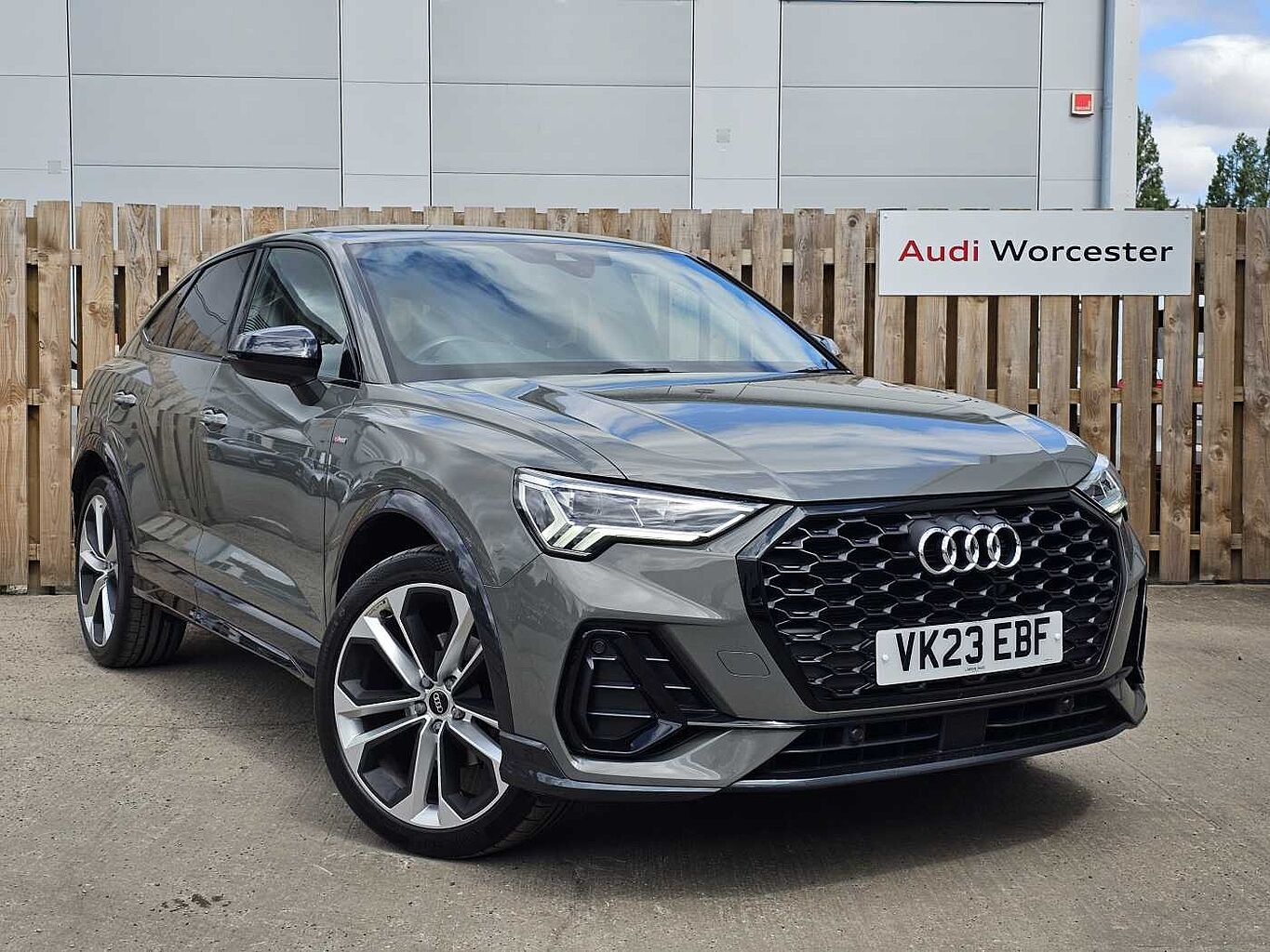 Main listing image - Audi Q3