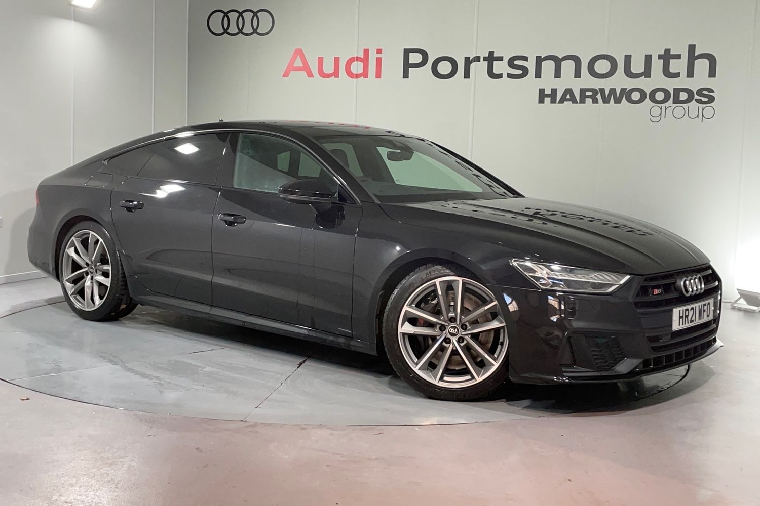 Main listing image - Audi S7