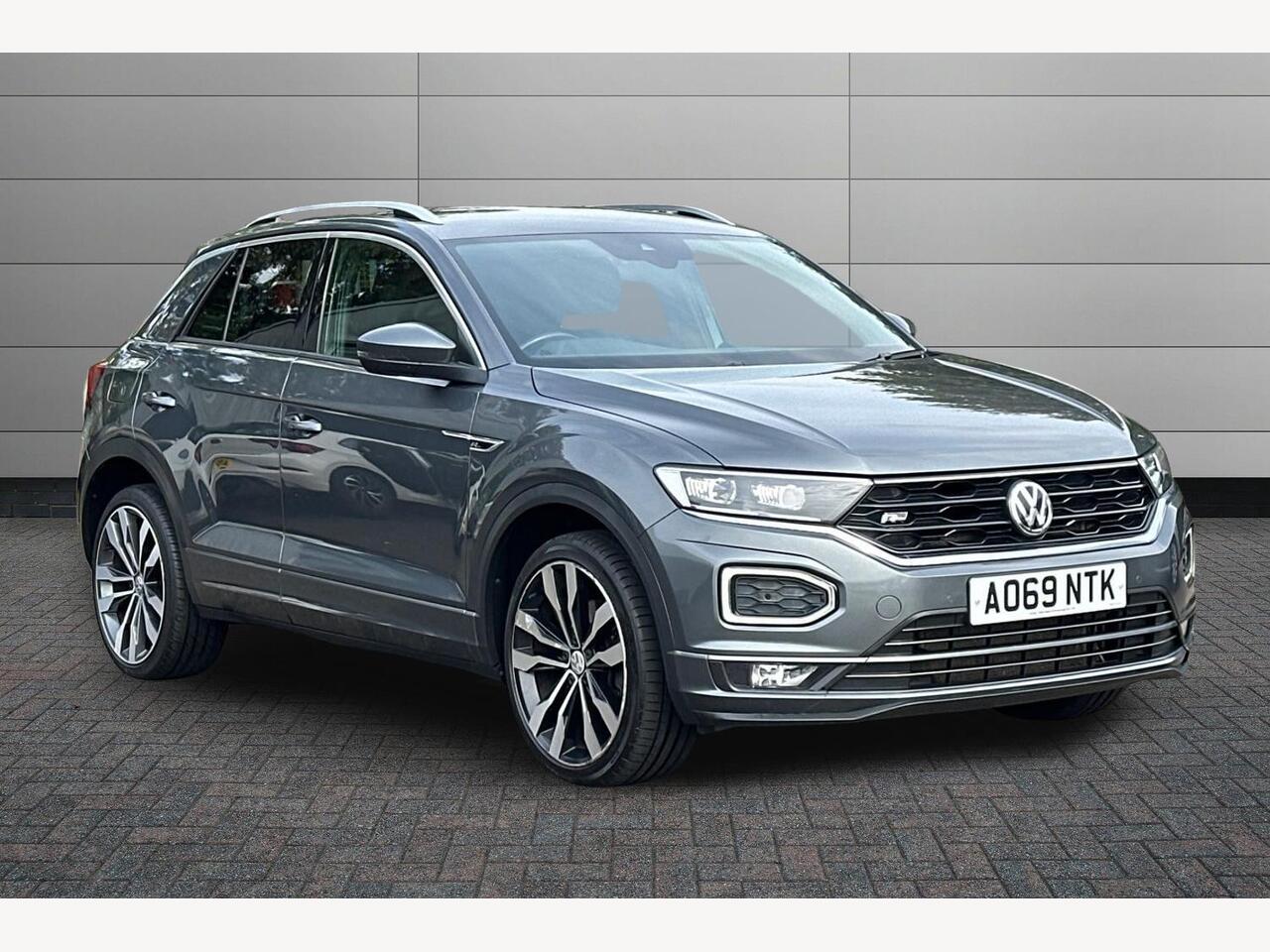 Main listing image - Volkswagen T-Roc