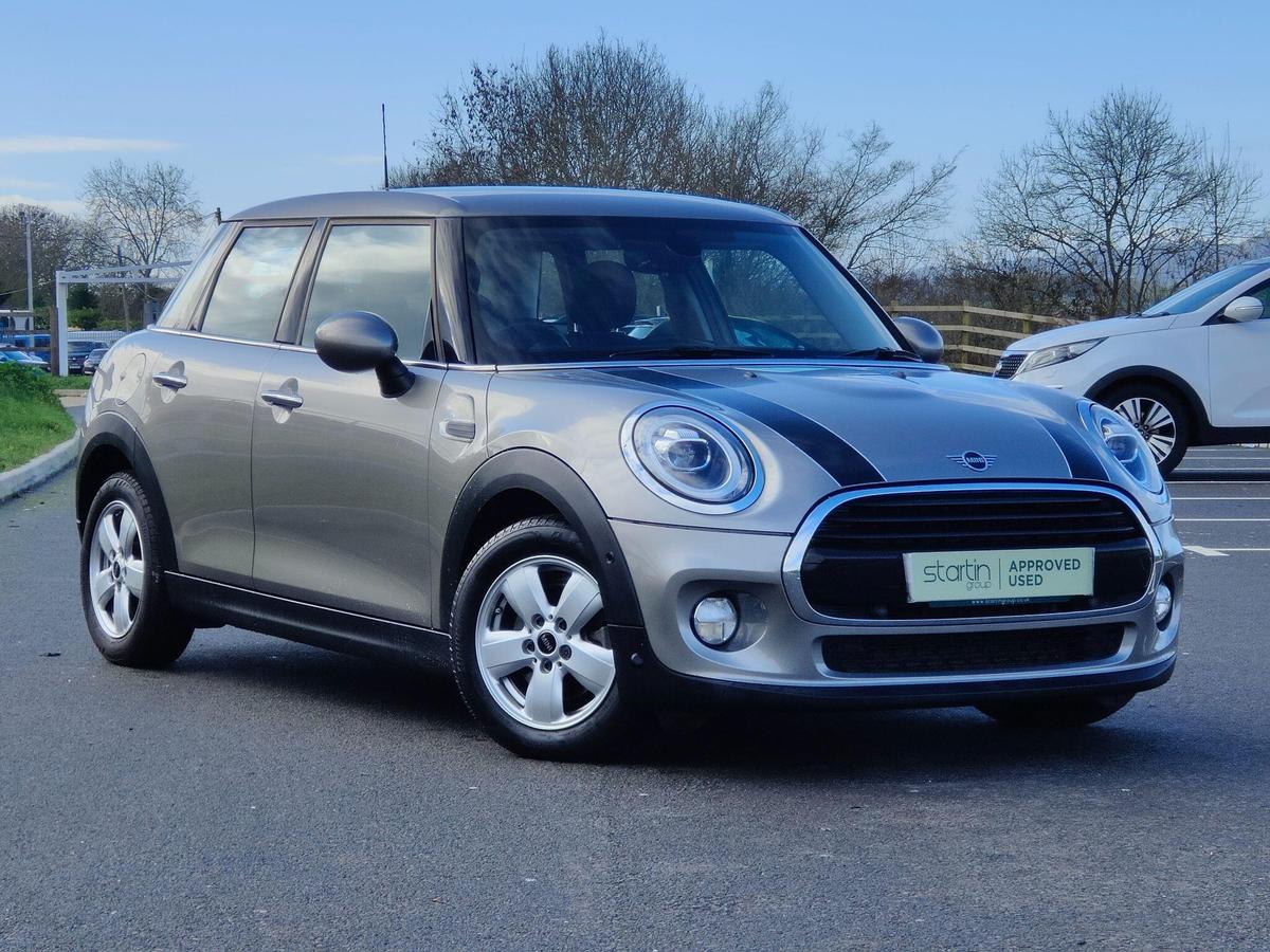 Main listing image - MINI Hatchback 5dr