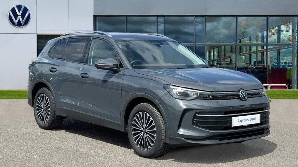 Main listing image - Volkswagen Tiguan