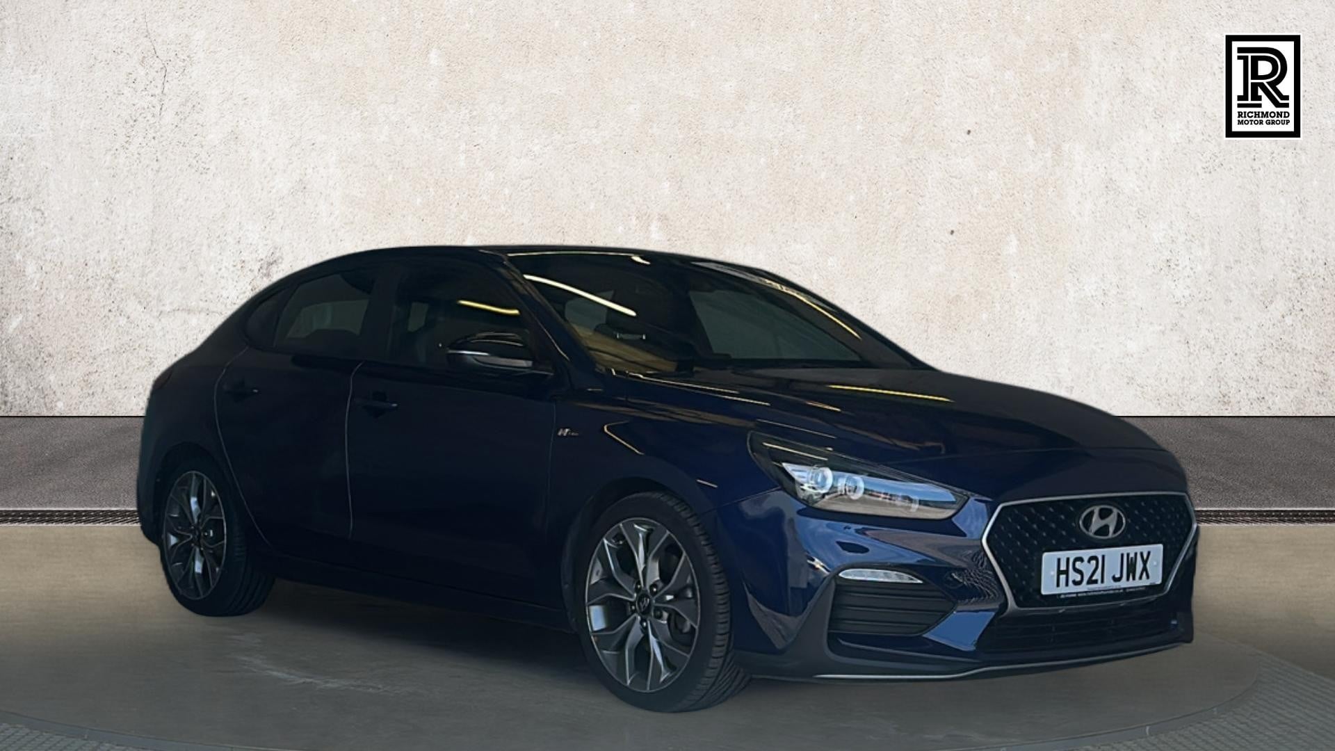 Main listing image - Hyundai i30 Fastback