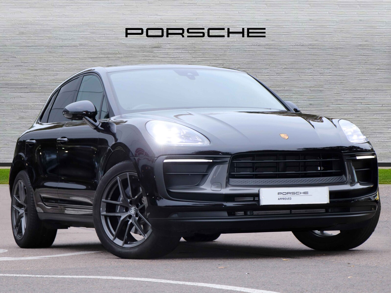 Main listing image - Porsche Macan