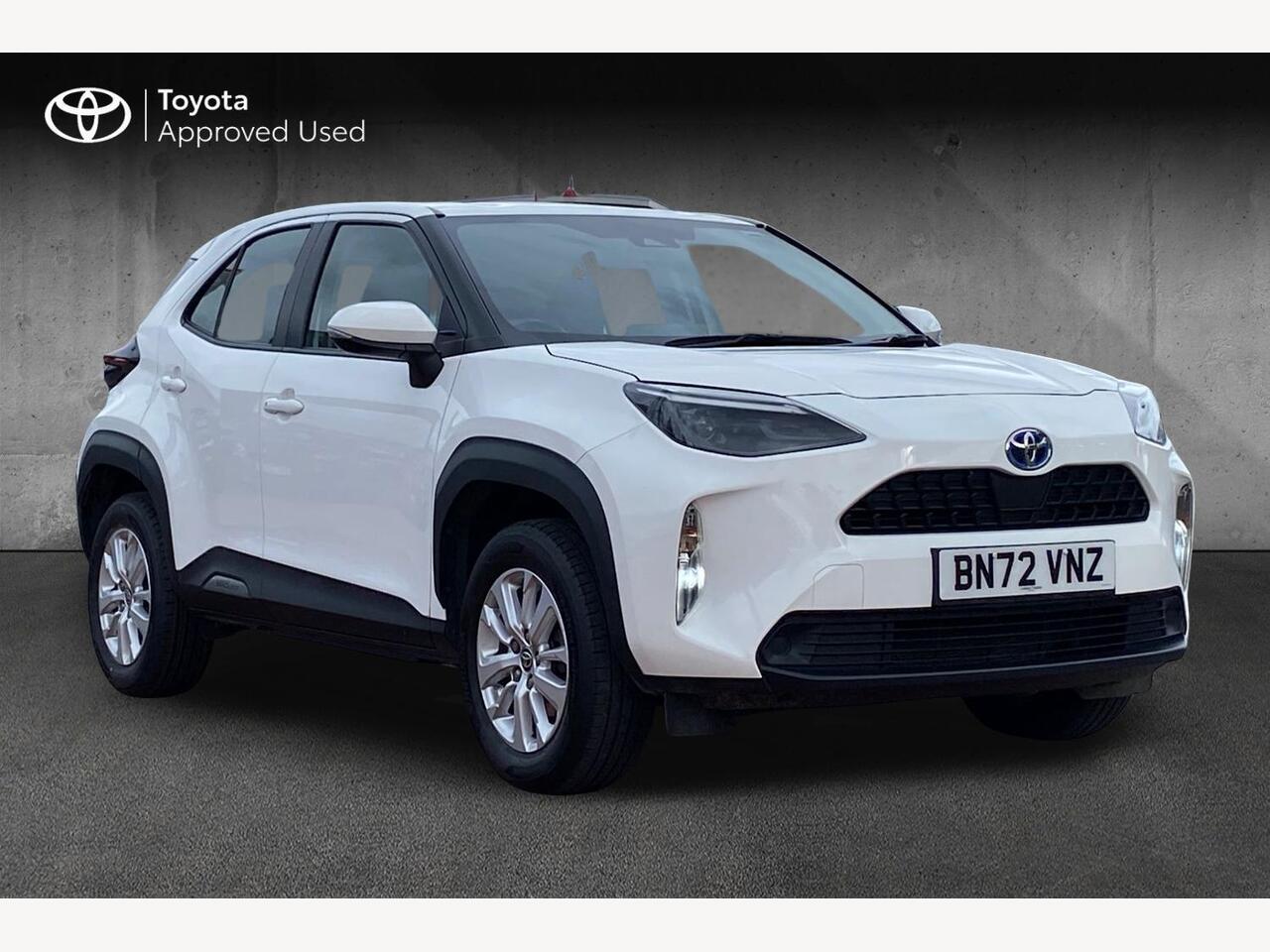Main listing image - Toyota Yaris Cross