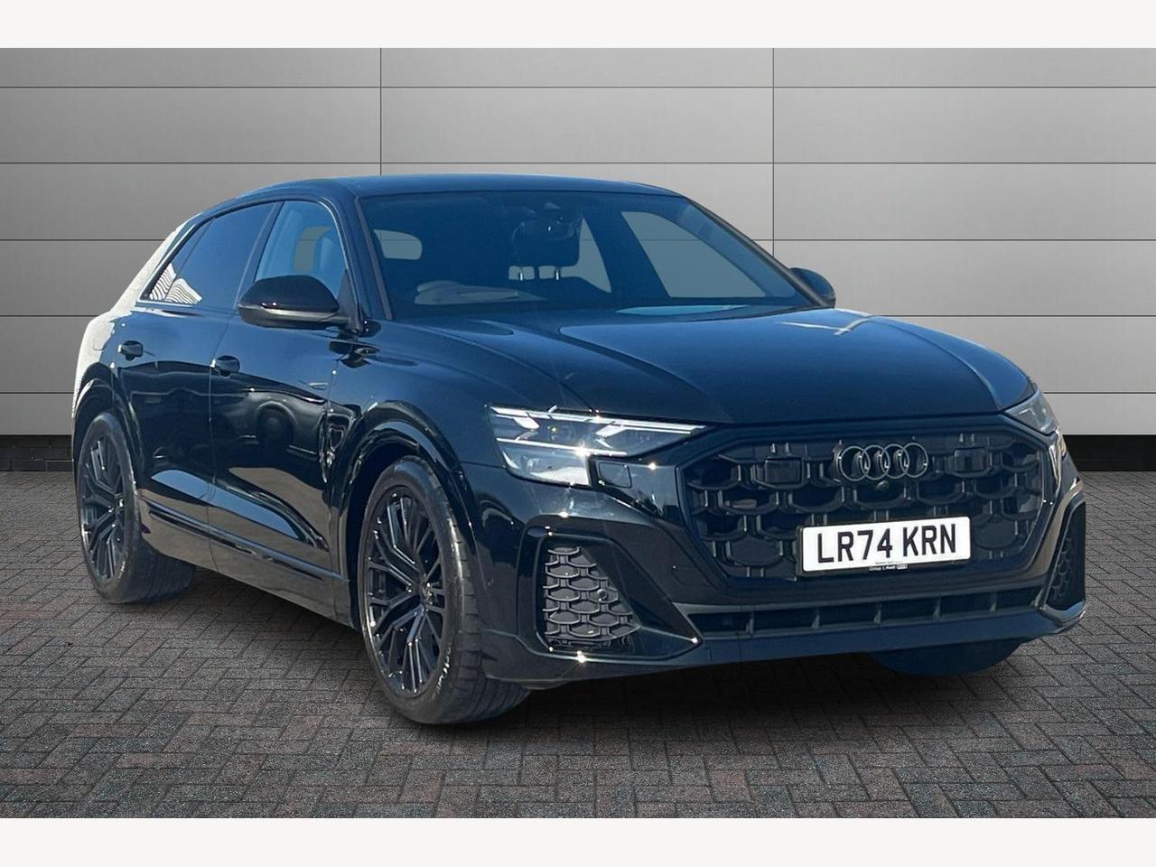 Main listing image - Audi Q8