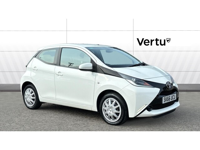 Main listing image - Toyota Aygo