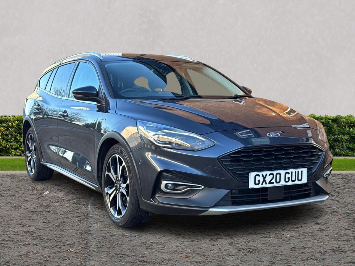 Main listing image - Ford Focus Vignale