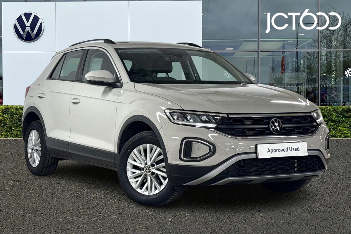 Main listing image - Volkswagen T-Roc