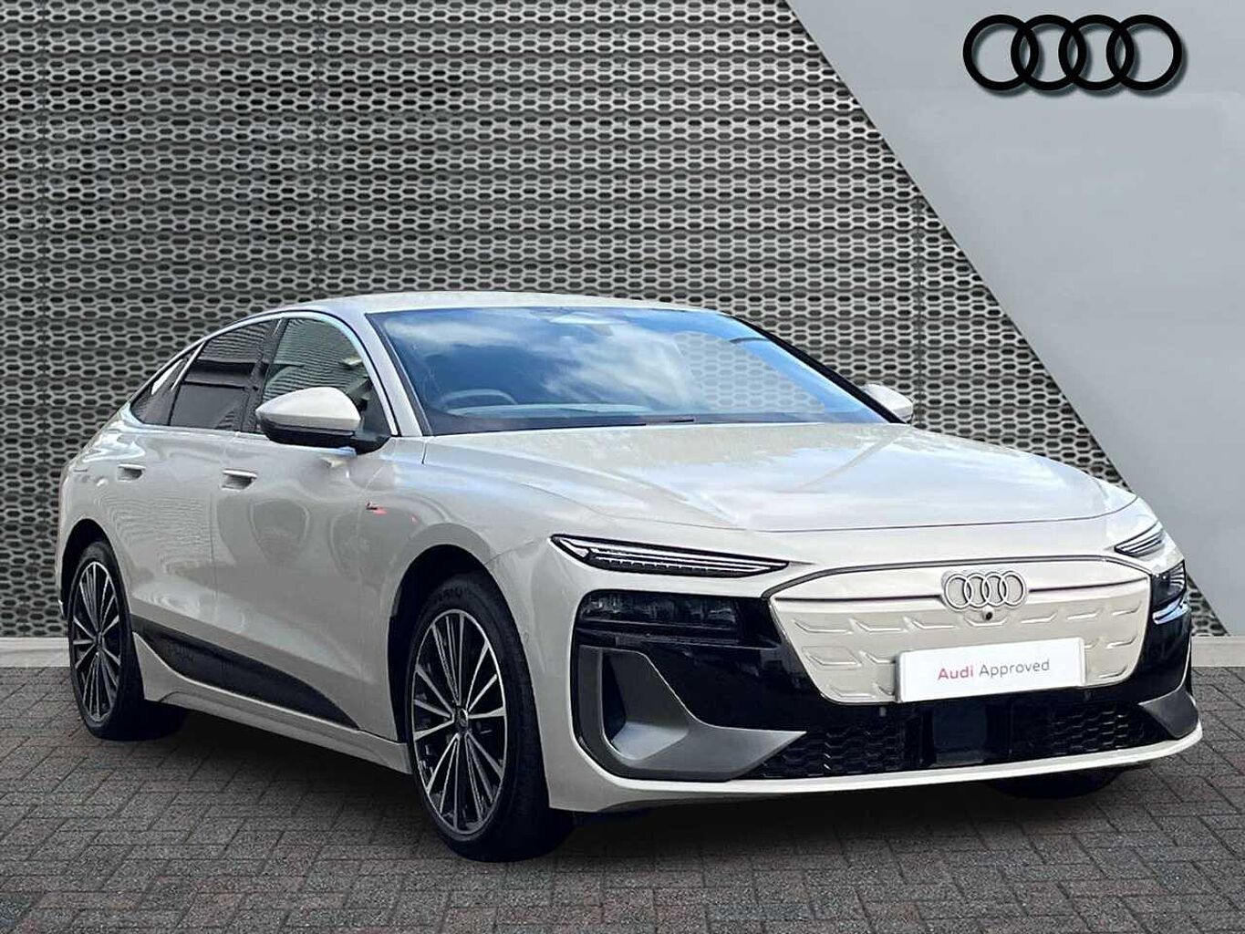 Main listing image - Audi A6