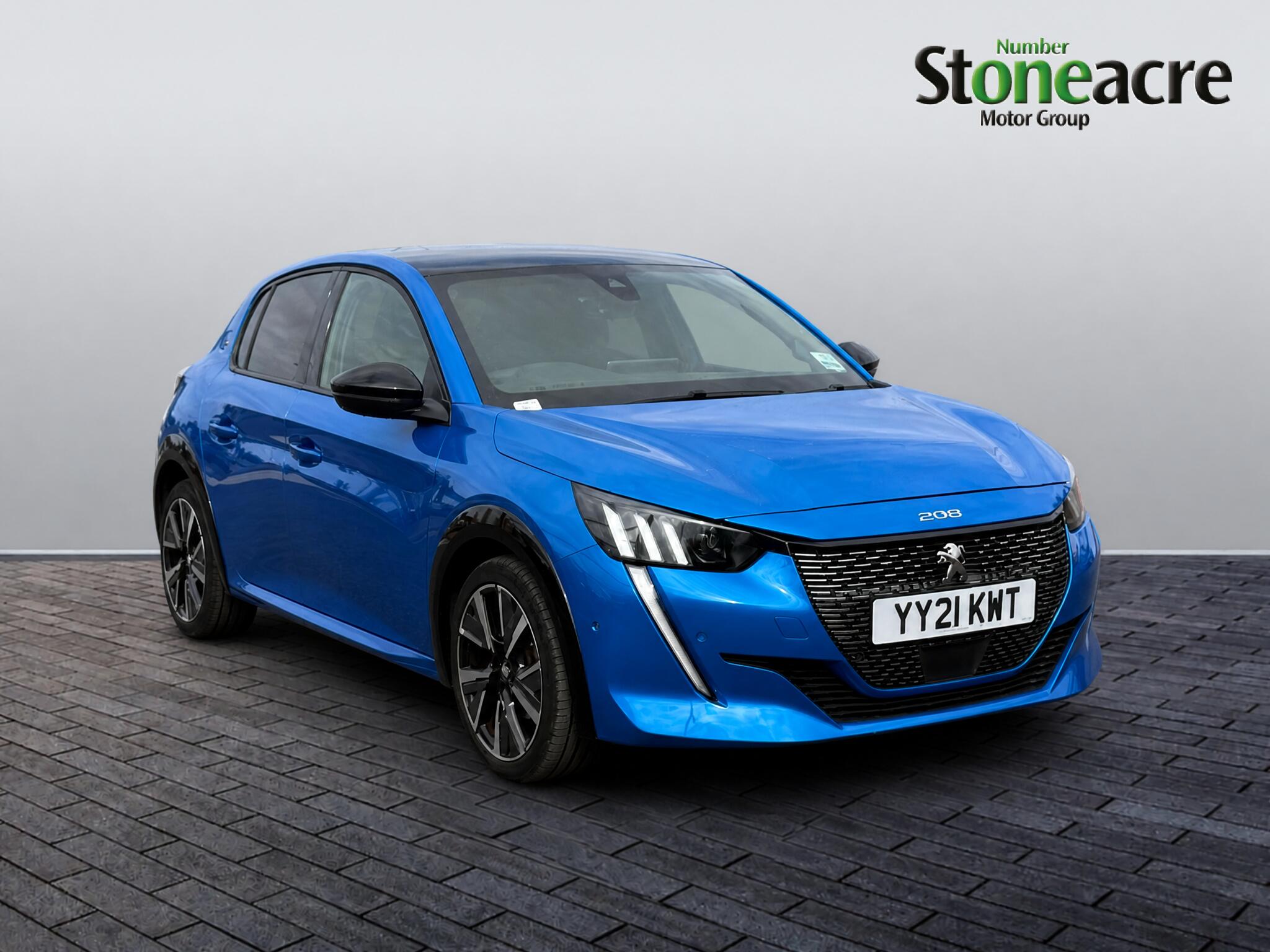 Main listing image - Peugeot 208