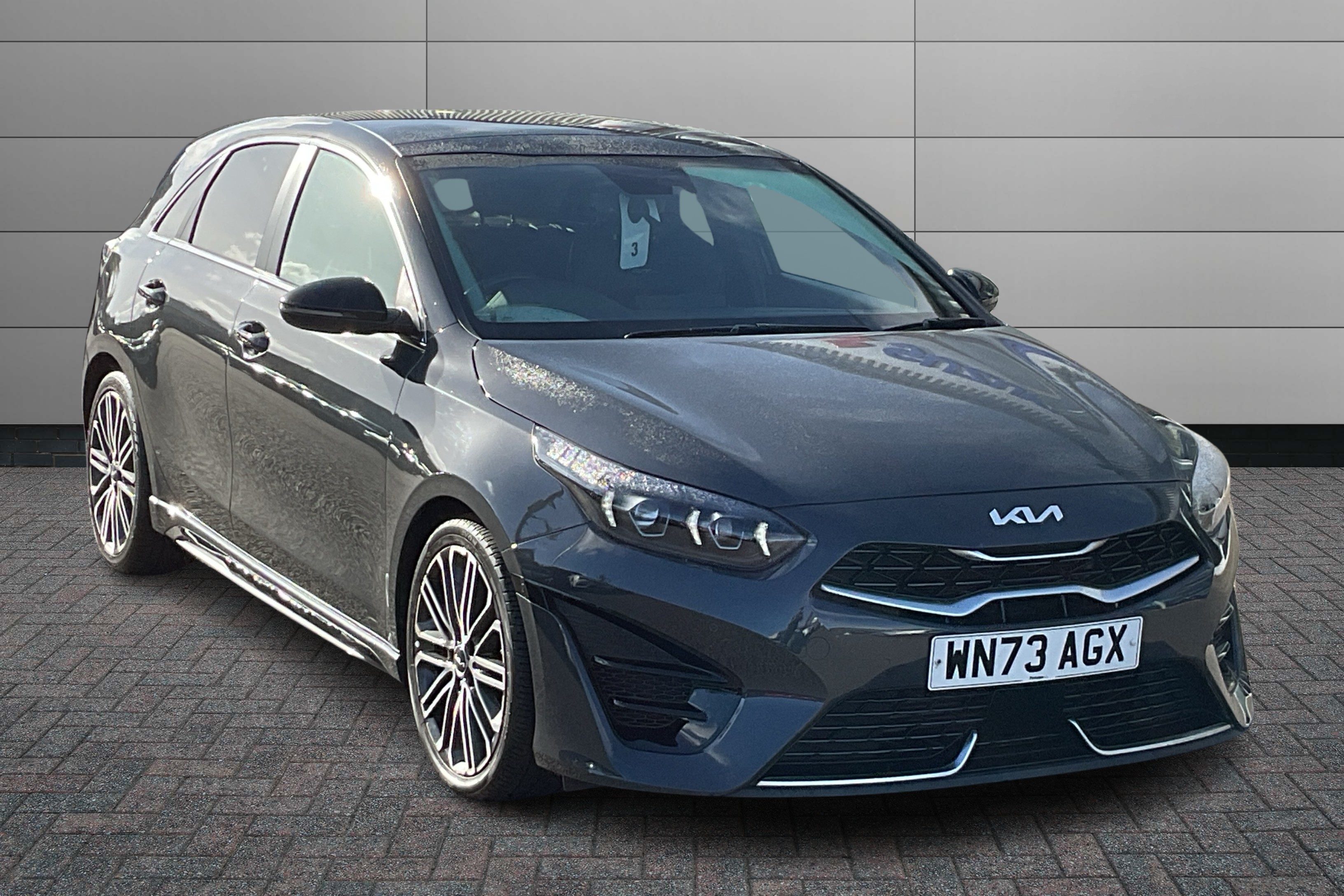 Main listing image - Kia Ceed