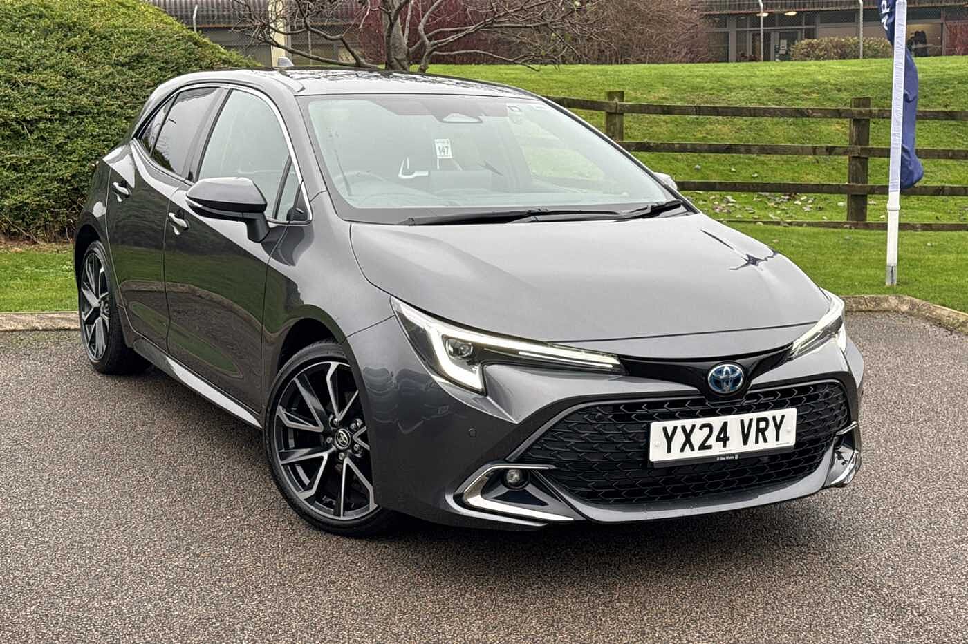 Main listing image - Toyota Corolla