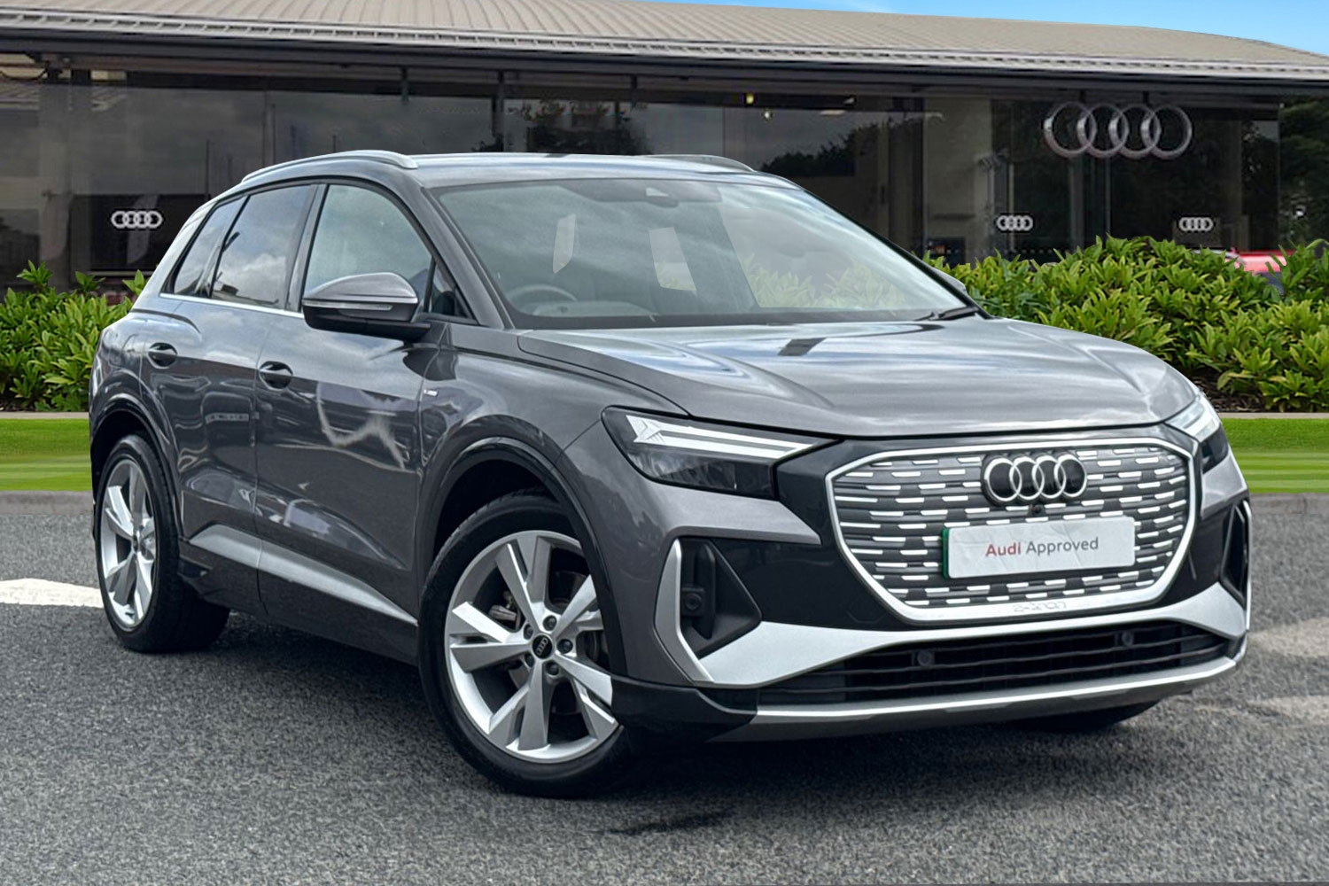 Main listing image - Audi Q4