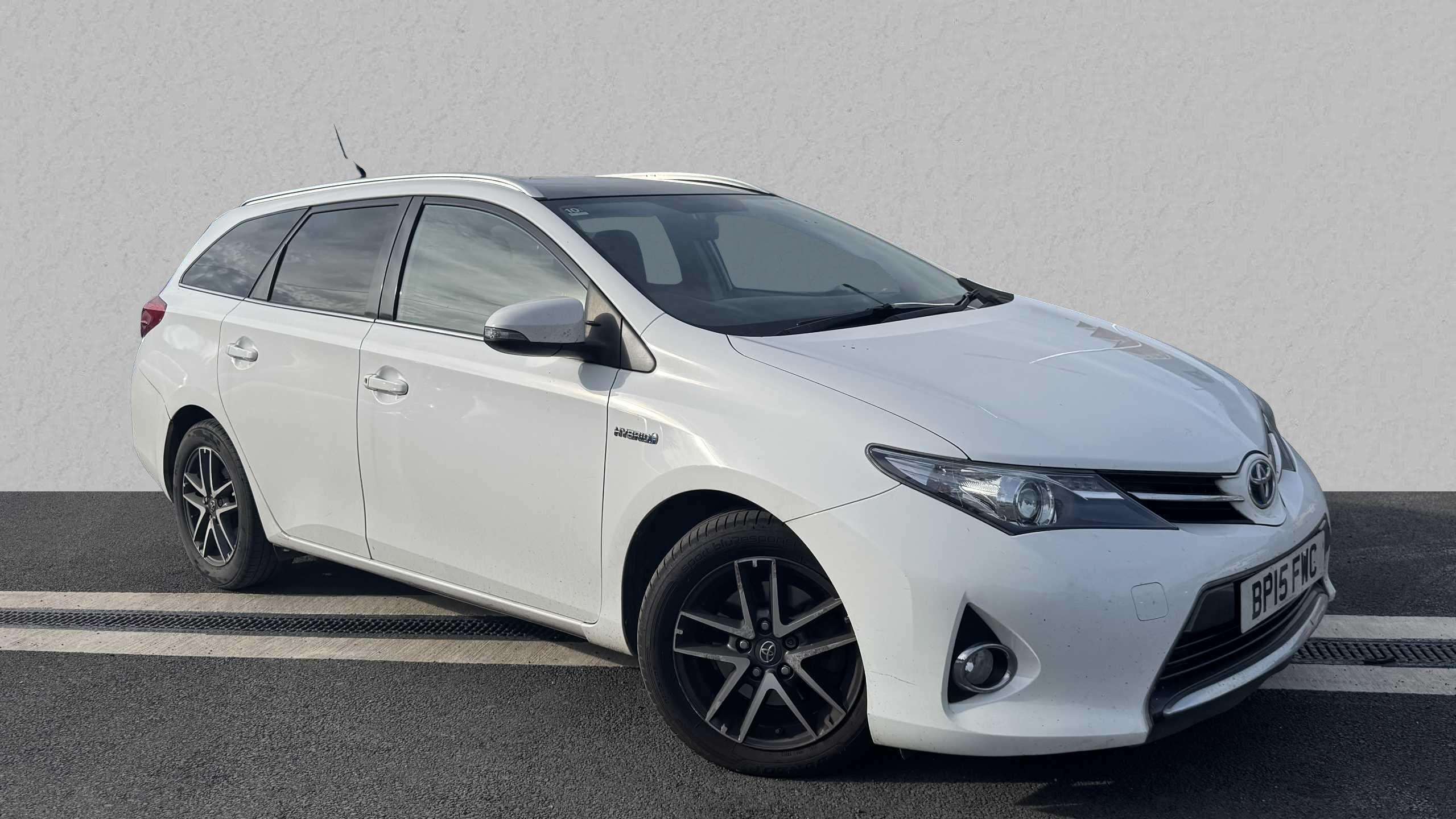 Main listing image - Toyota Auris Touring Sport