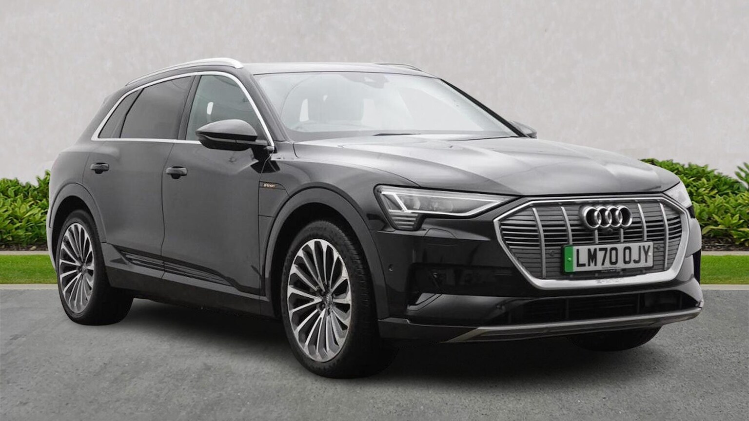 Main listing image - Audi e-tron