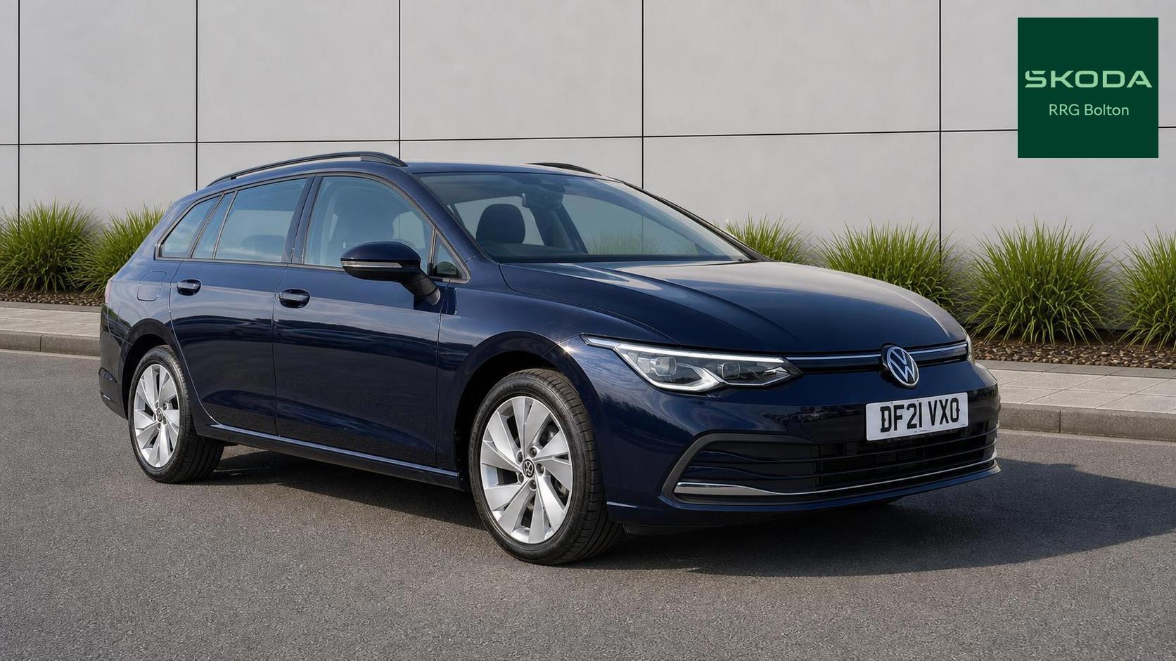 Main listing image - Volkswagen Golf