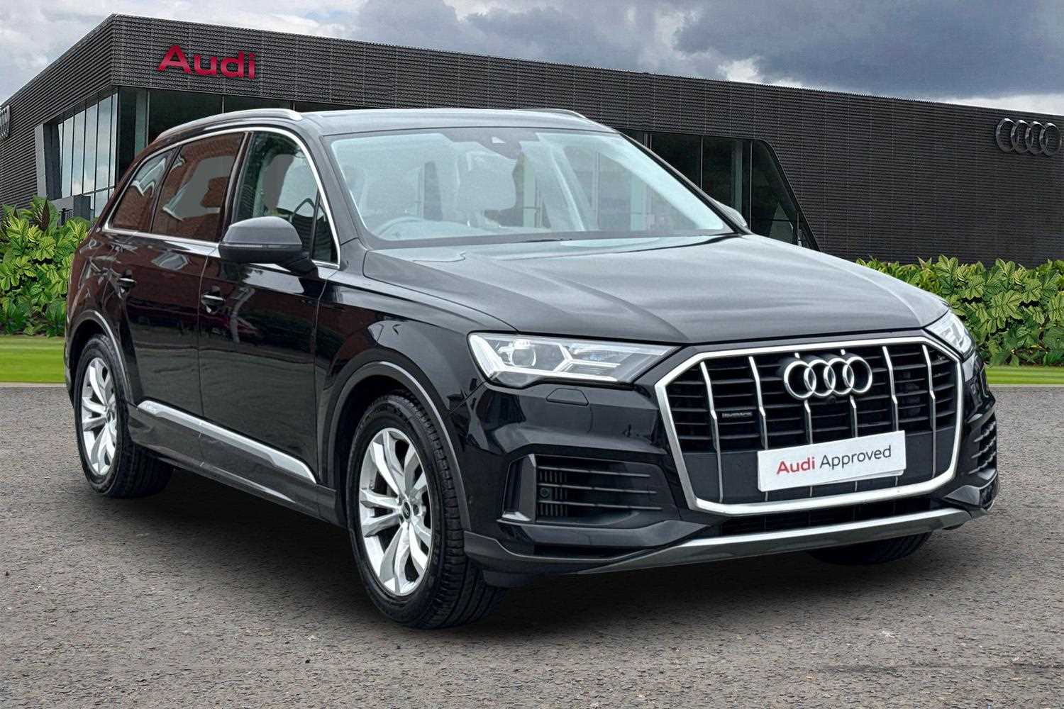 Main listing image - Audi Q7