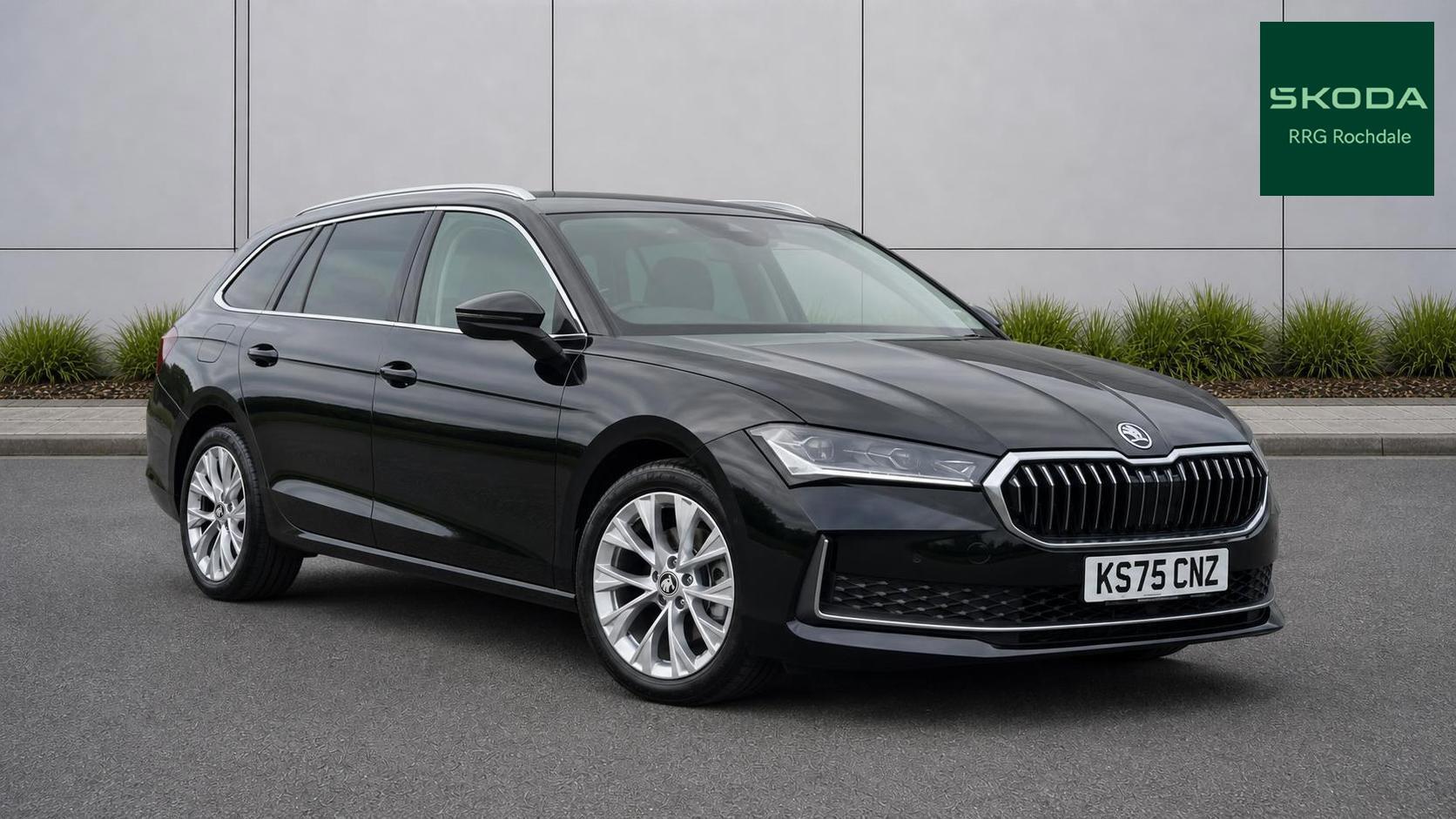 Main listing image - Skoda Superb