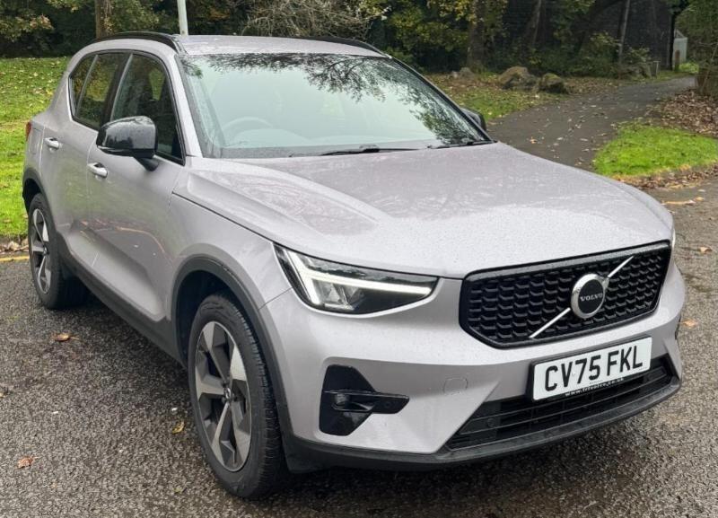 Main listing image - Volvo XC40