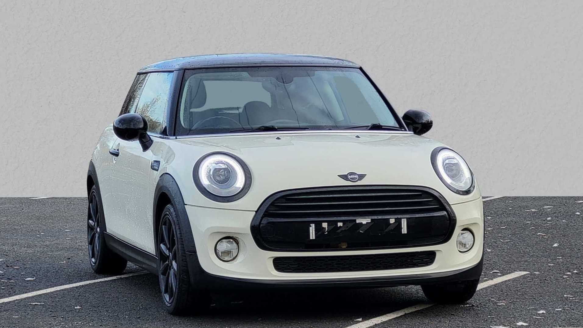 Main listing image - MINI Hatchback