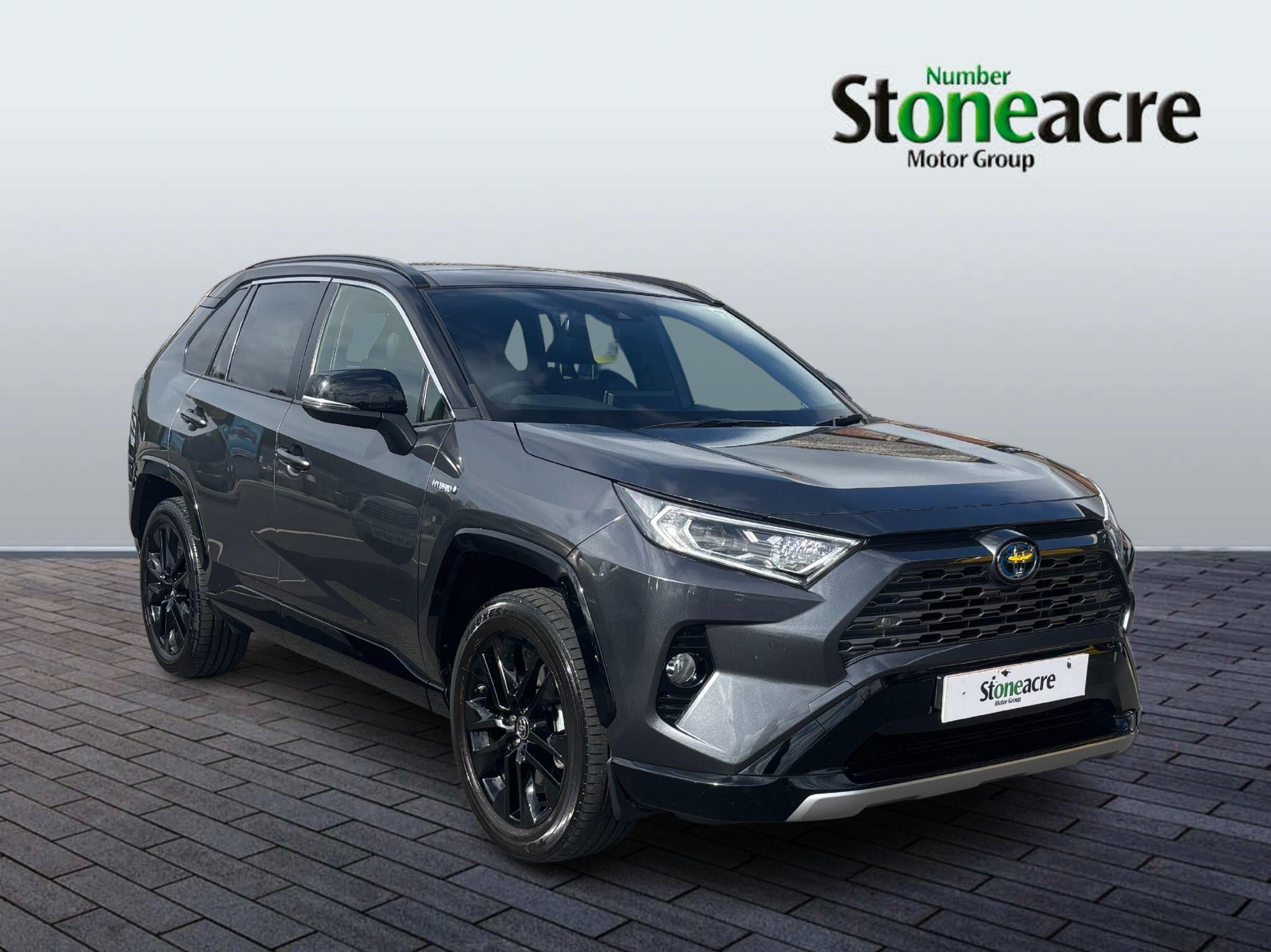 Main listing image - Toyota RAV4