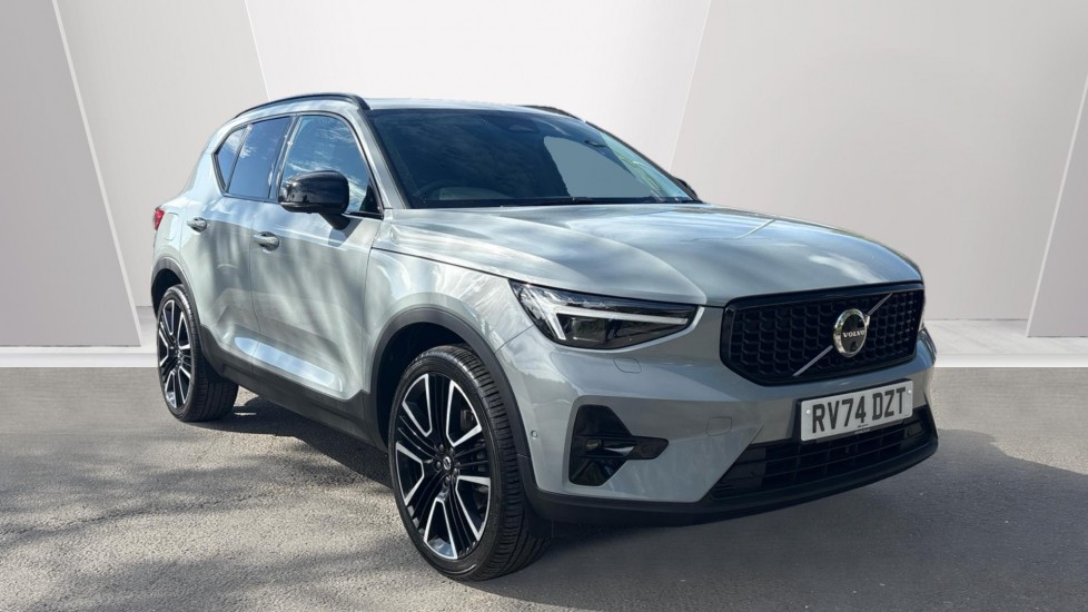 Main listing image - Volvo XC40
