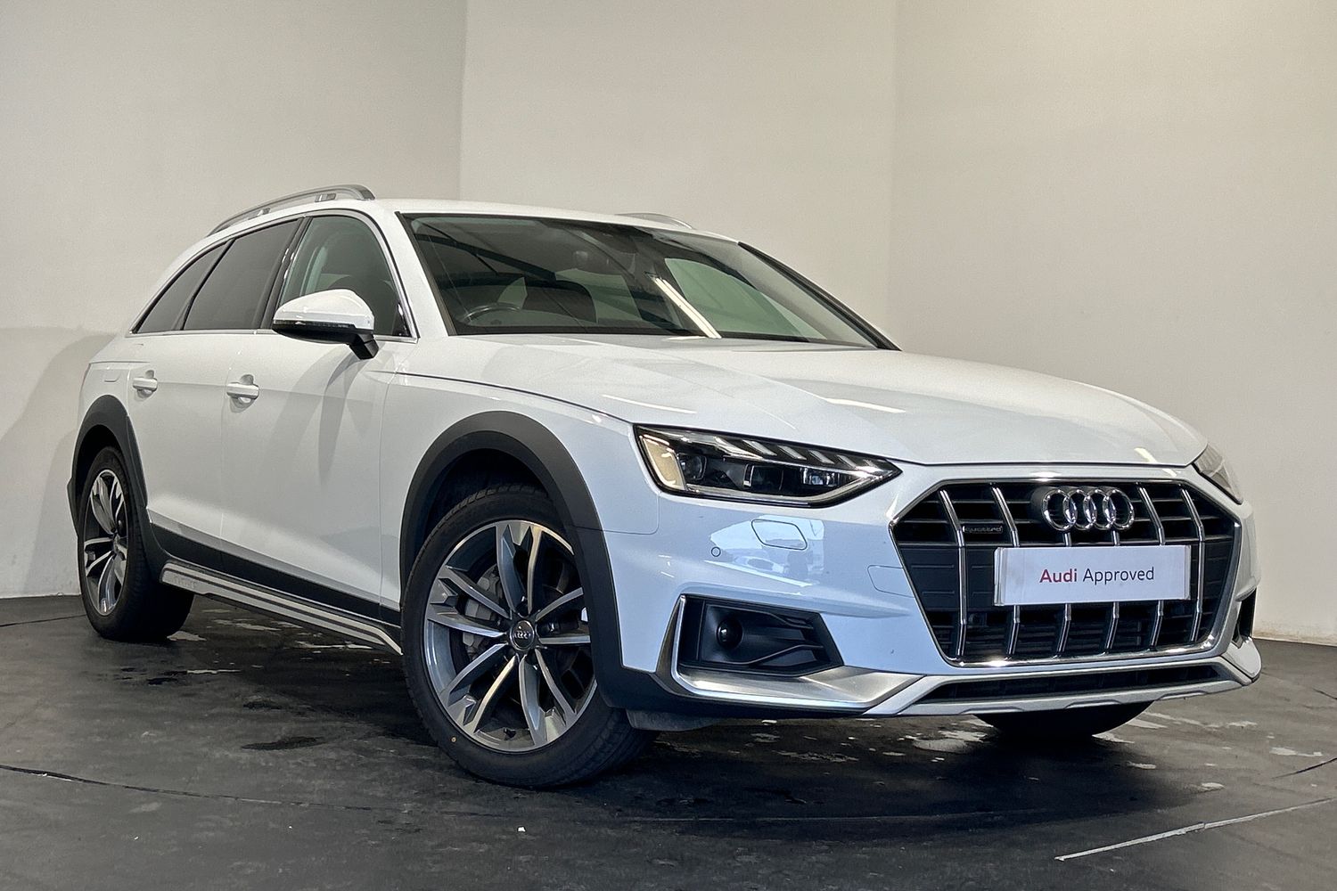 Main listing image - Audi A4 Allroad