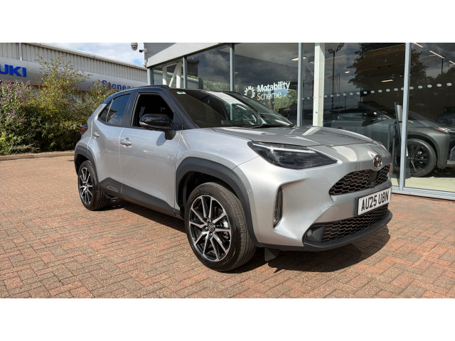 Main listing image - Toyota Yaris Cross