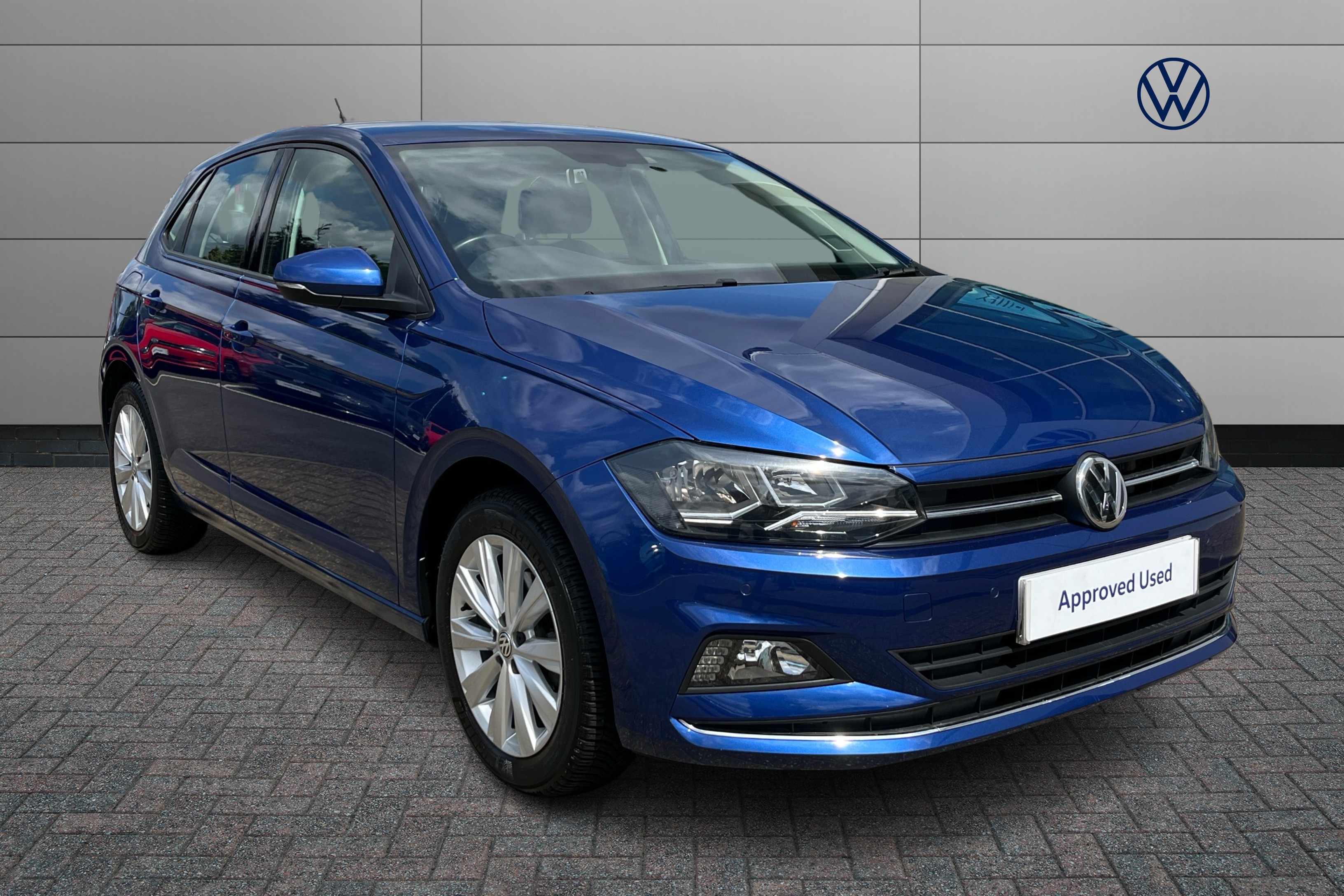 Main listing image - Volkswagen Polo